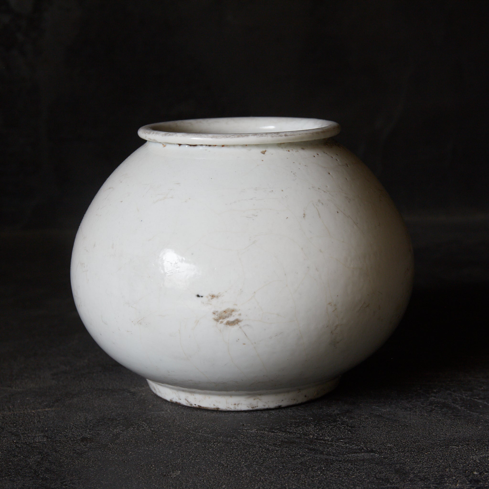 白瓷球形罐(朝鮮王朝, 西元1392年–1897年)