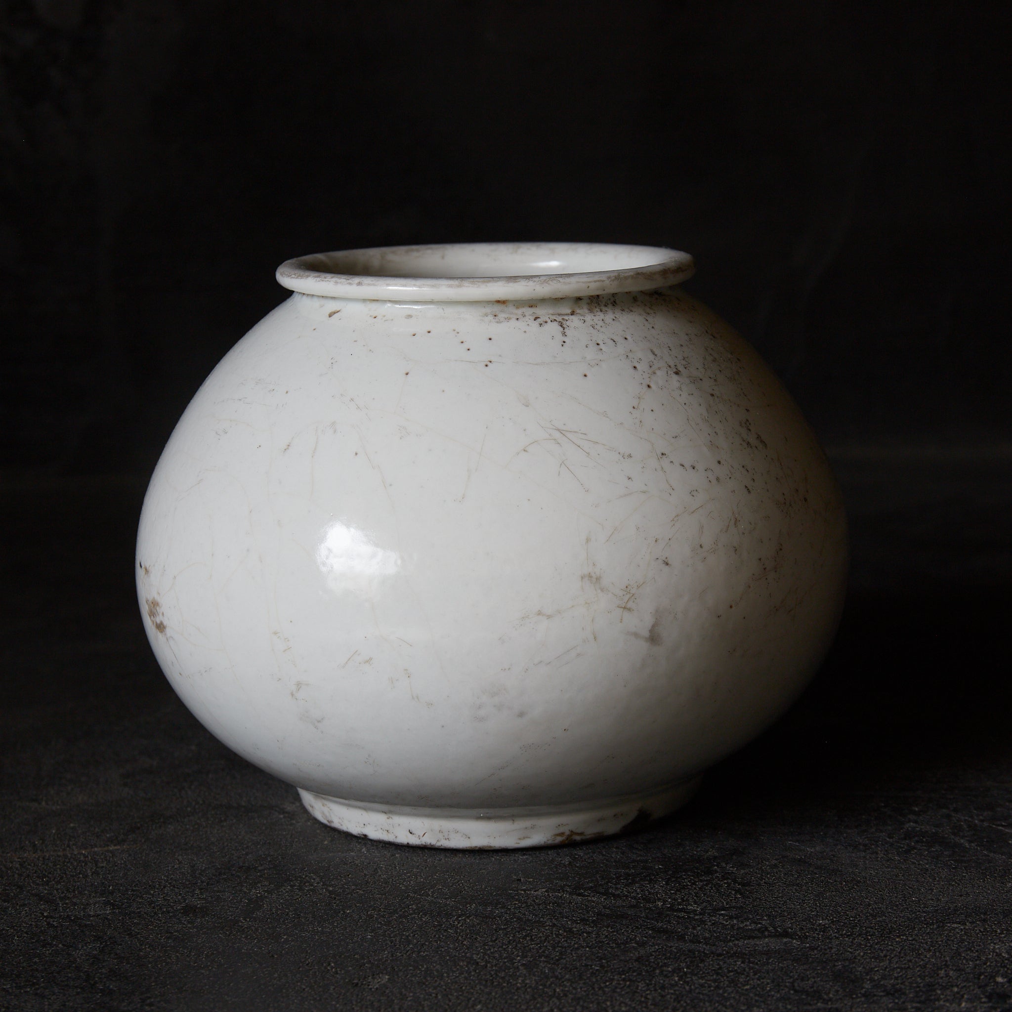 白瓷球形罐(朝鮮王朝, 西元1392年–1897年)