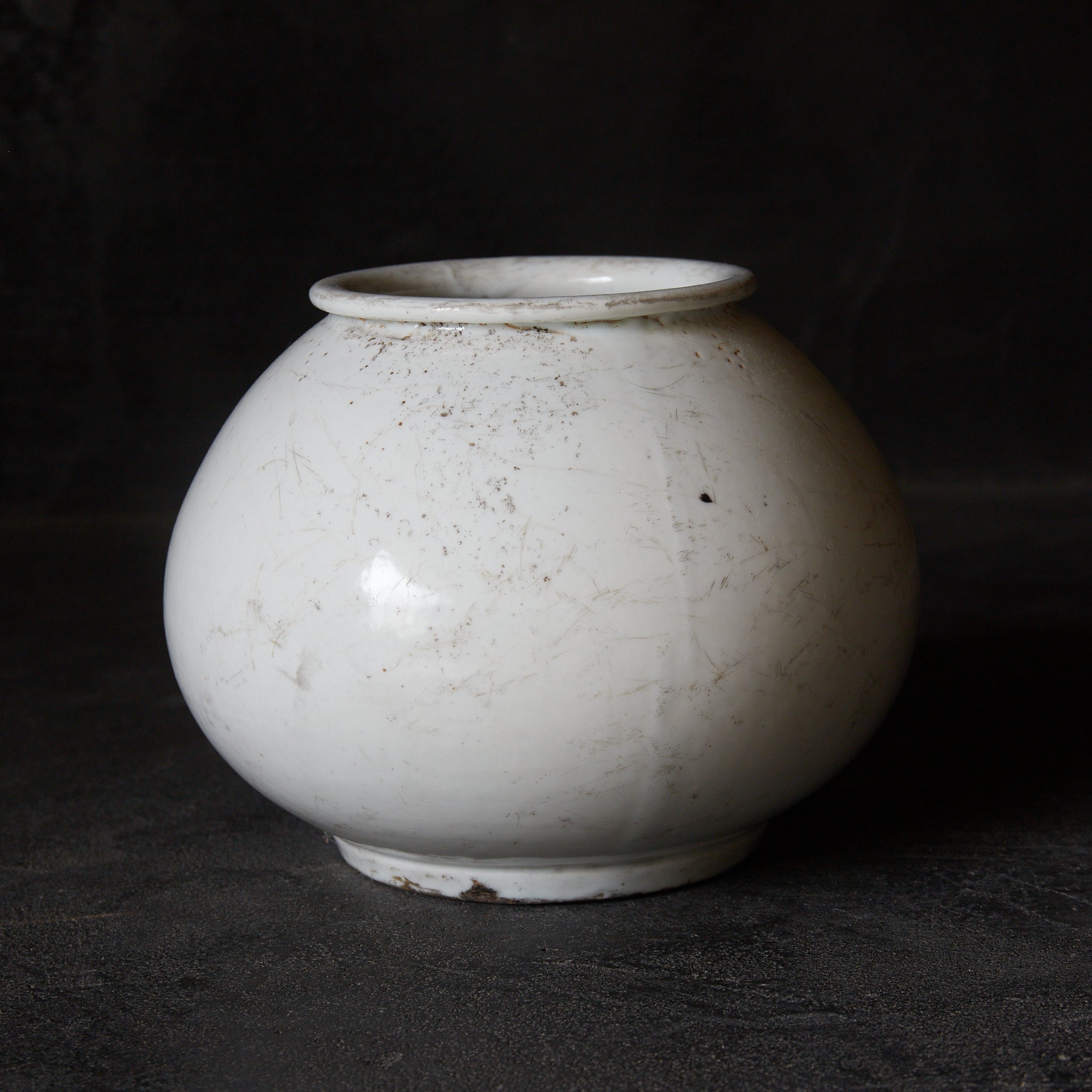白瓷球形罐(朝鮮王朝, 西元1392年–1897年)