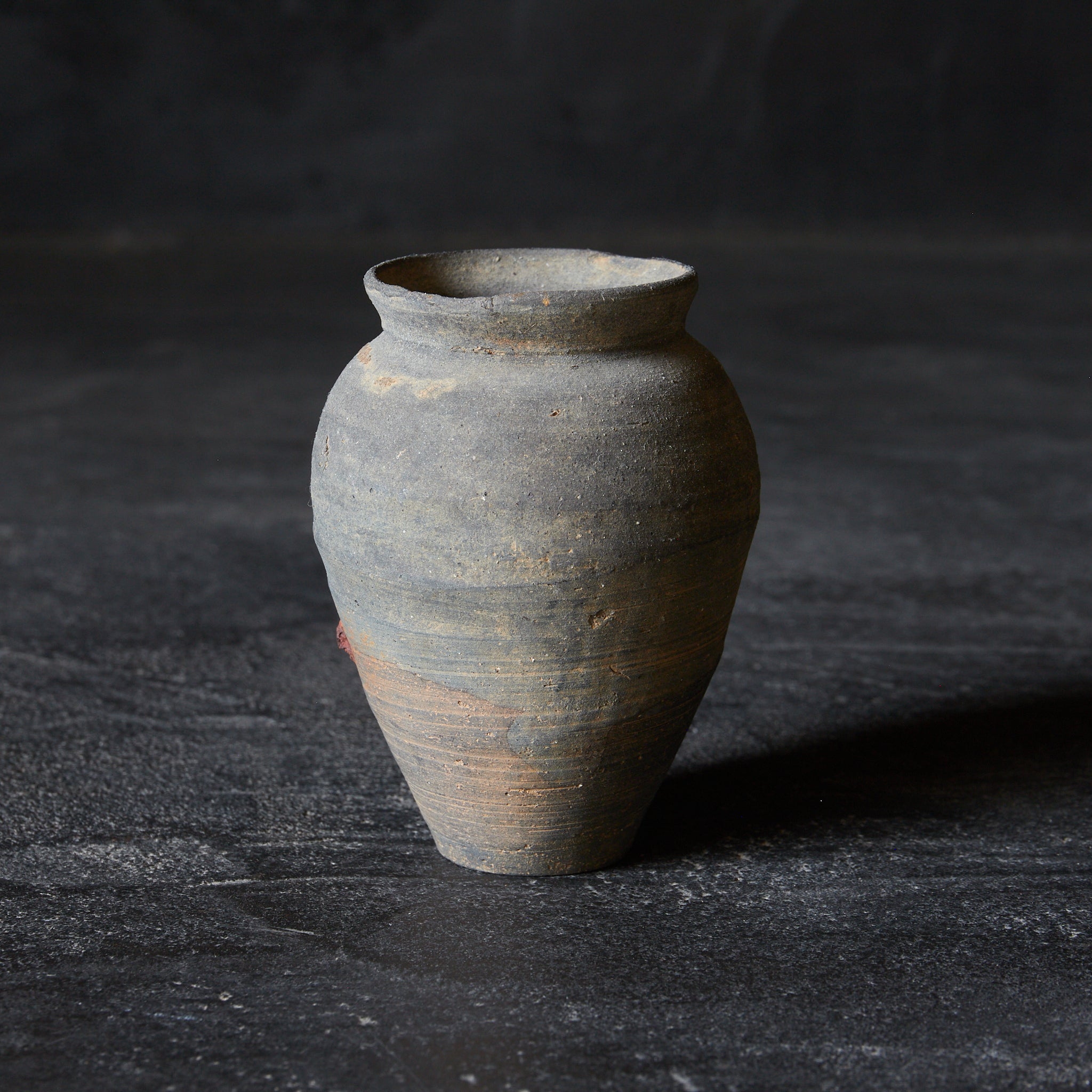 PETIT JARRE, Terre cuite grise, Mitate(boîte à thé), Dynastie Song(960–1279 apr. J.-C.)