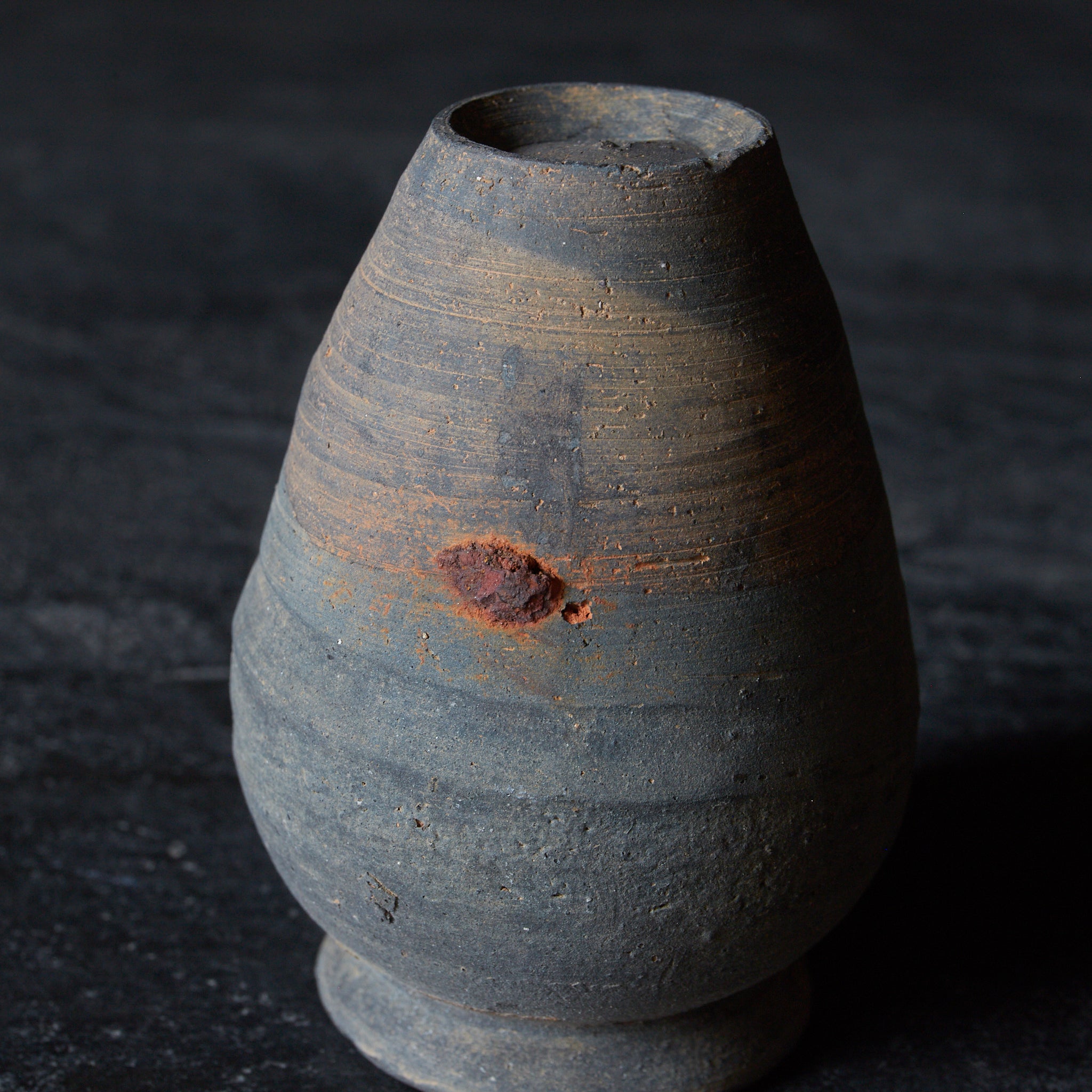 JARRA PEQUEÑA, Loza de barro gris, Mitate(lata de té), Dinastía Song(960–1279 d. C.)