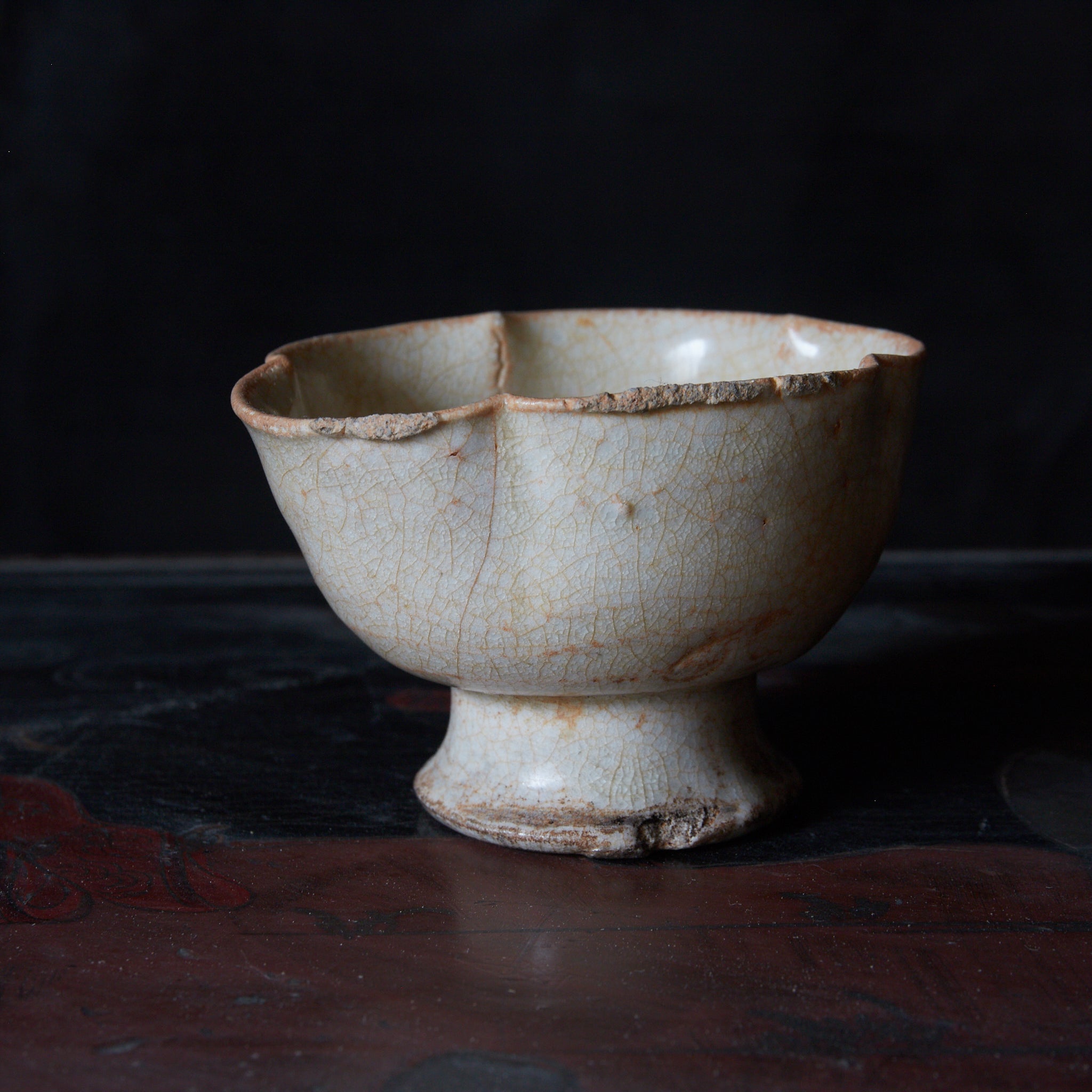 FOLIATED CUP, Hutian Ware / yingqing, pale celadon, Song Dynasty(960–1279CE)