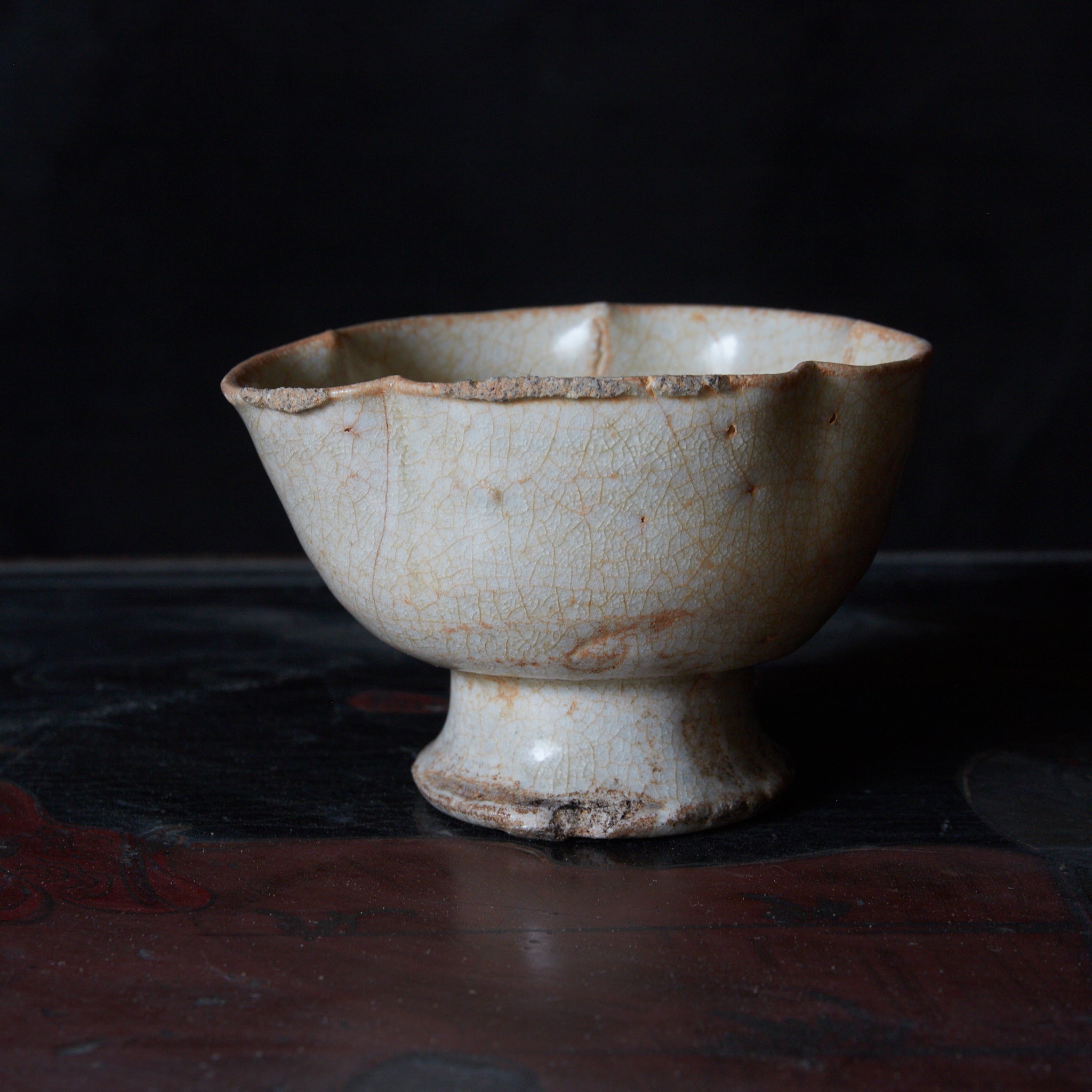 FOLIATED CUP, Hutian Ware / yingqing, pale celadon, Song Dynasty(960–1279CE)