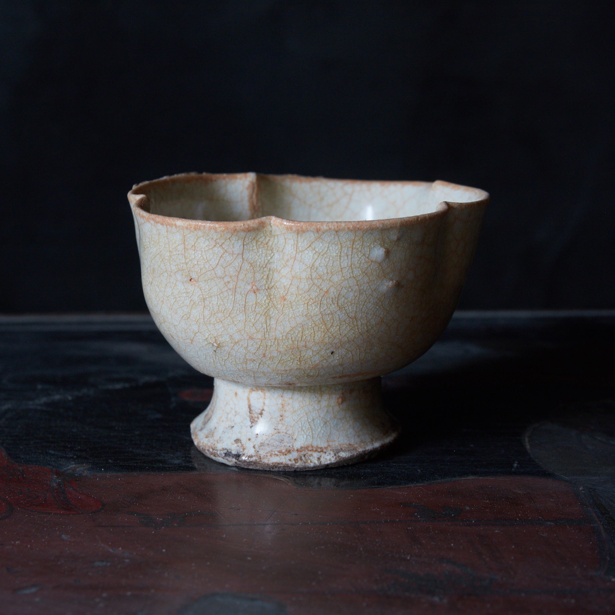 FOLIATED CUP, Hutian Ware / yingqing, pale celadon, Song Dynasty(960–1279CE)