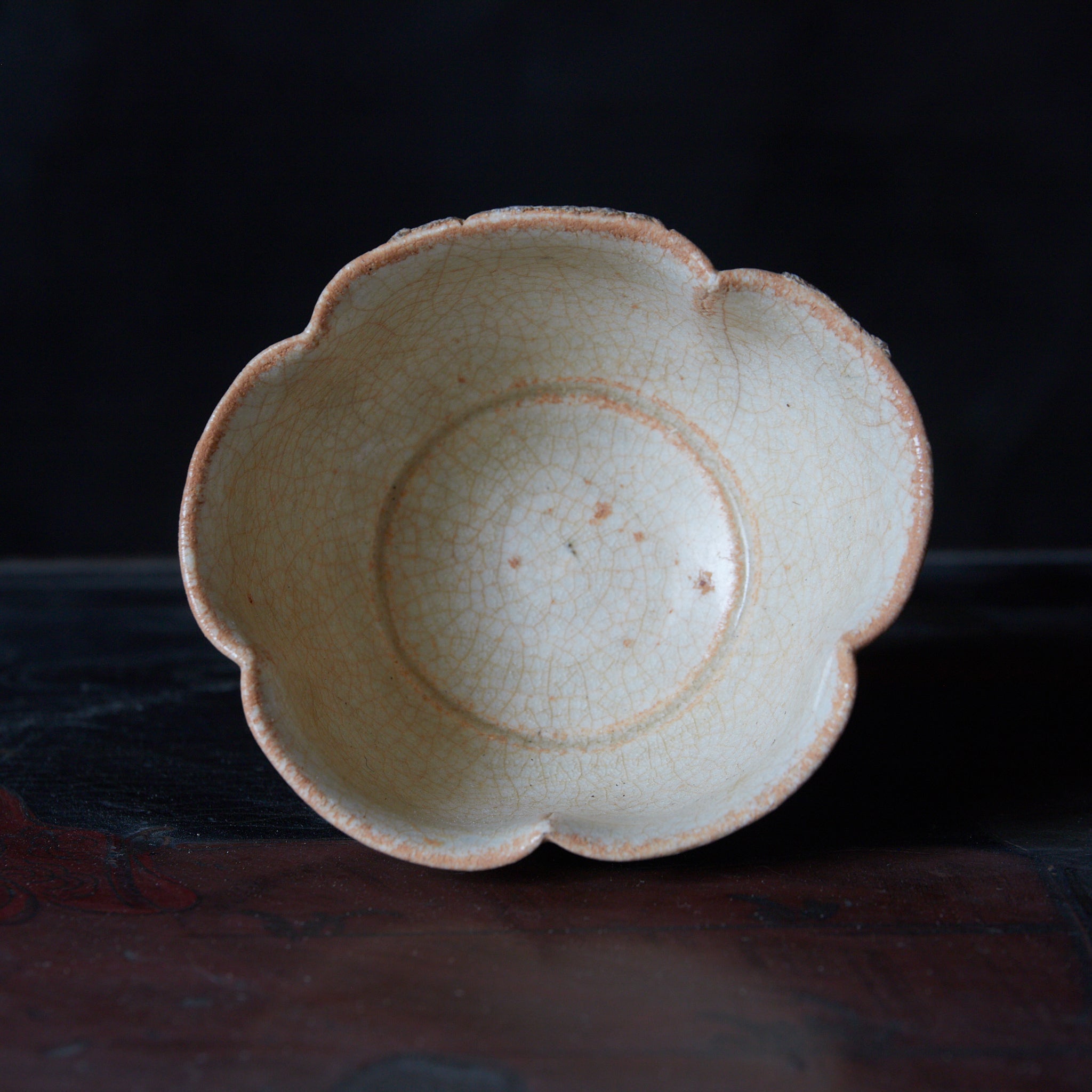 FOLIATED CUP, Hutian Ware / yingqing, pale celadon, Song Dynasty(960–1279CE)
