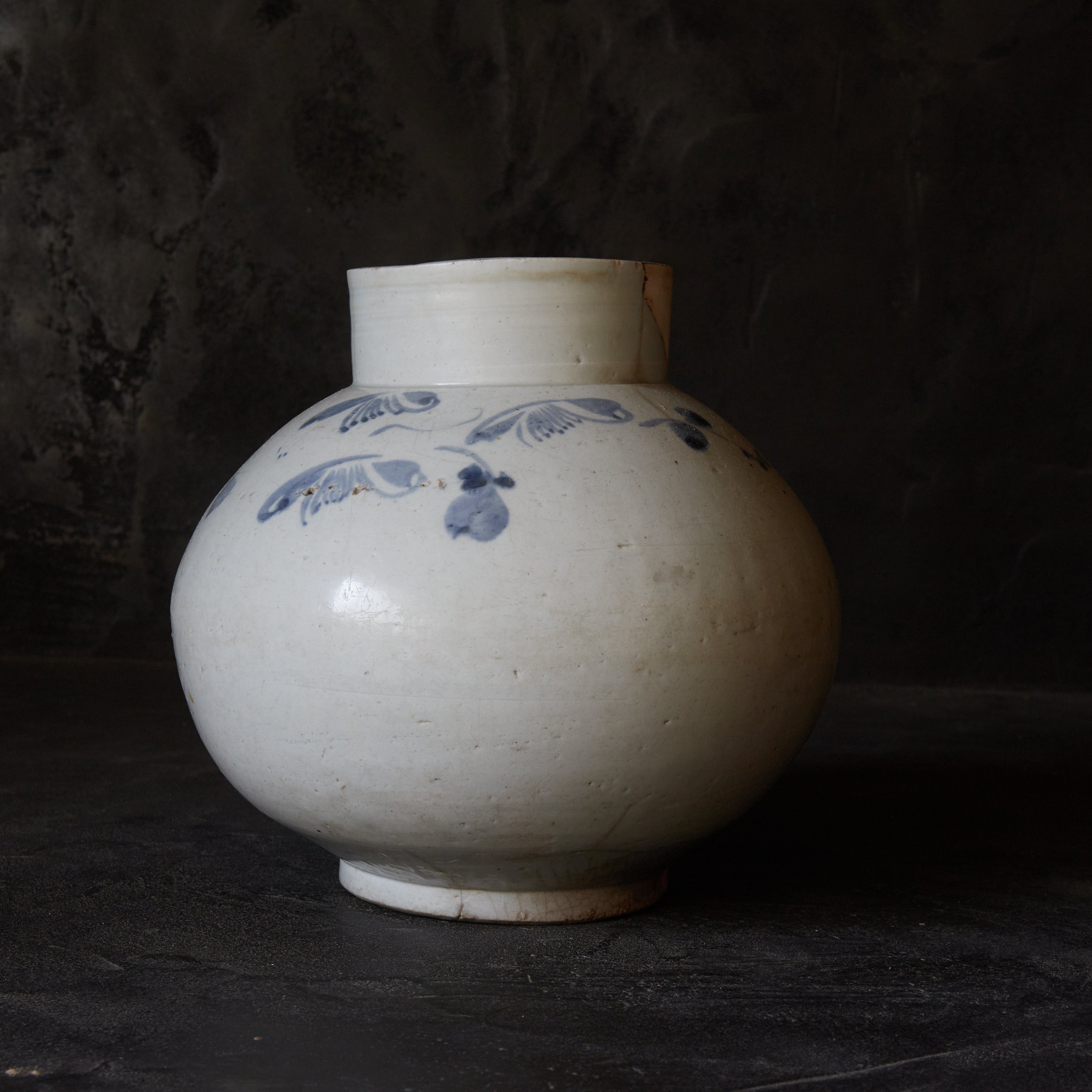 JAR, Blue-and-white porcelain with grass design, Joseon Dynasty(1392–1897CE)