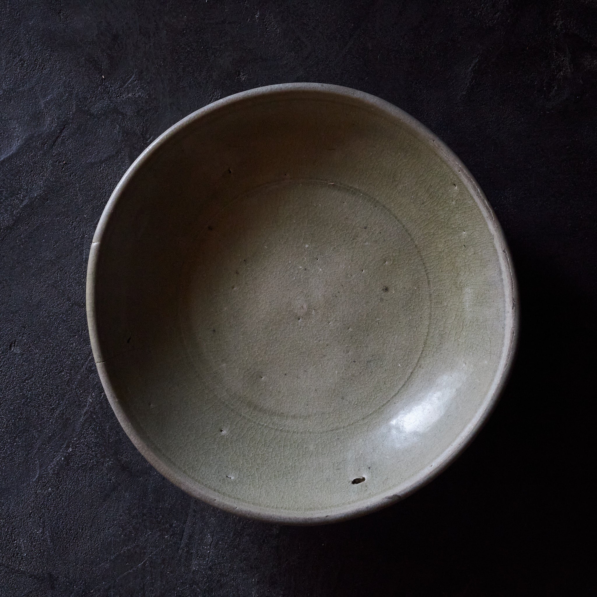 PLATO GRANDE, horno Longquan, Dinastía Ming(1368–1644 d. C.)