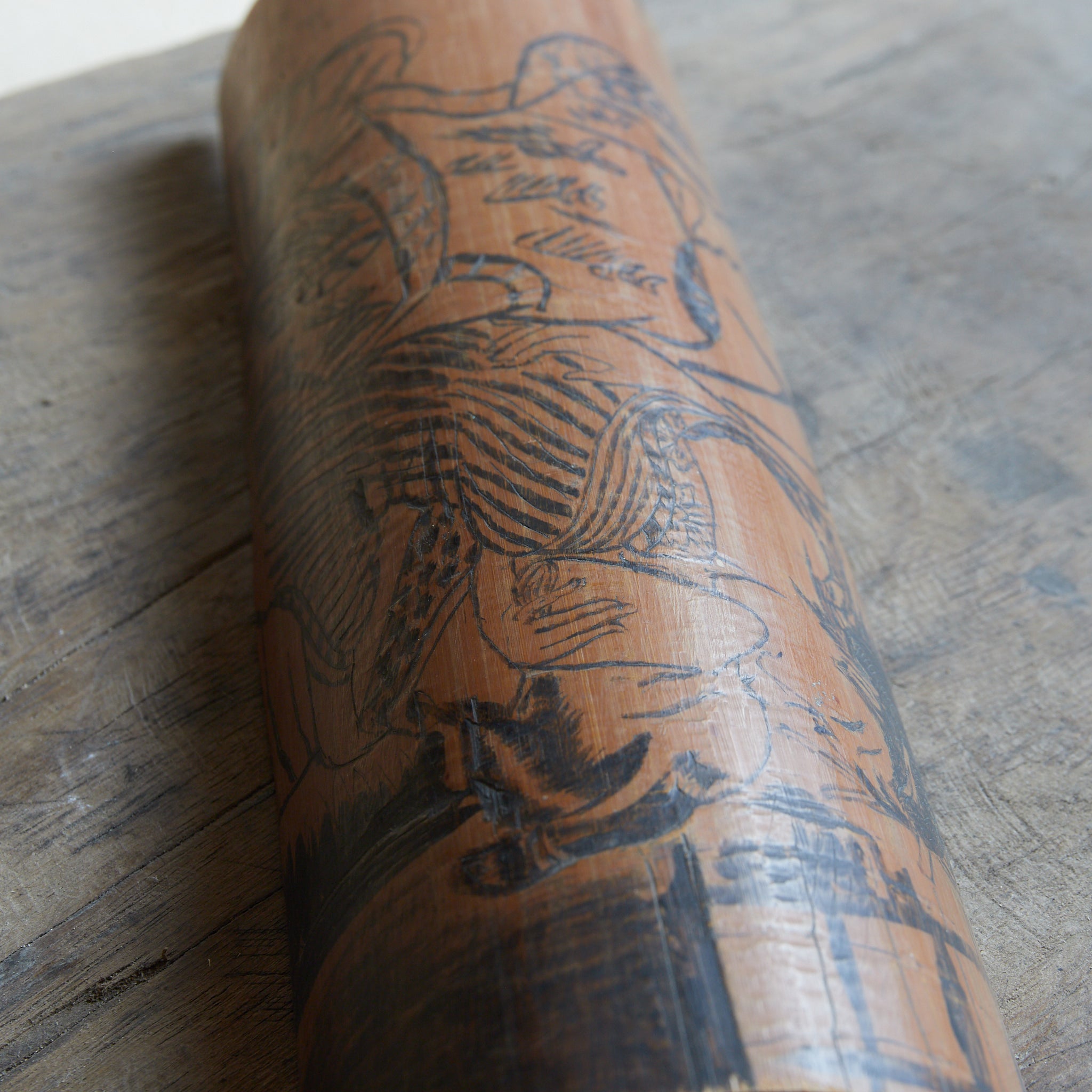 CUCHARA PARA TÉ, Pintada a la tinta con diseño shunga(arte erótico), Período Meiji–Taisho(1868–1926 d. C.)