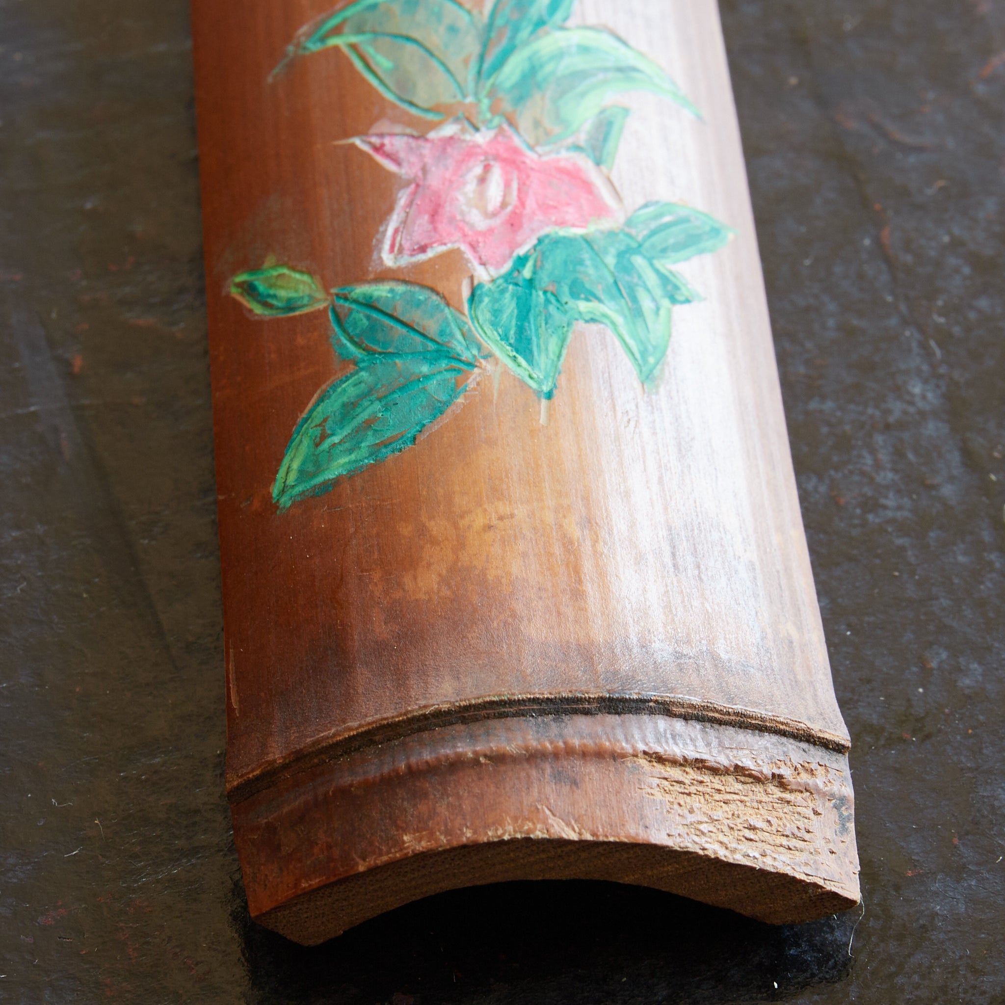 BAMBOO TEA SCOOP, Carved with safflower and lily design, maki-e, Meiji Period(1868–1912CE)