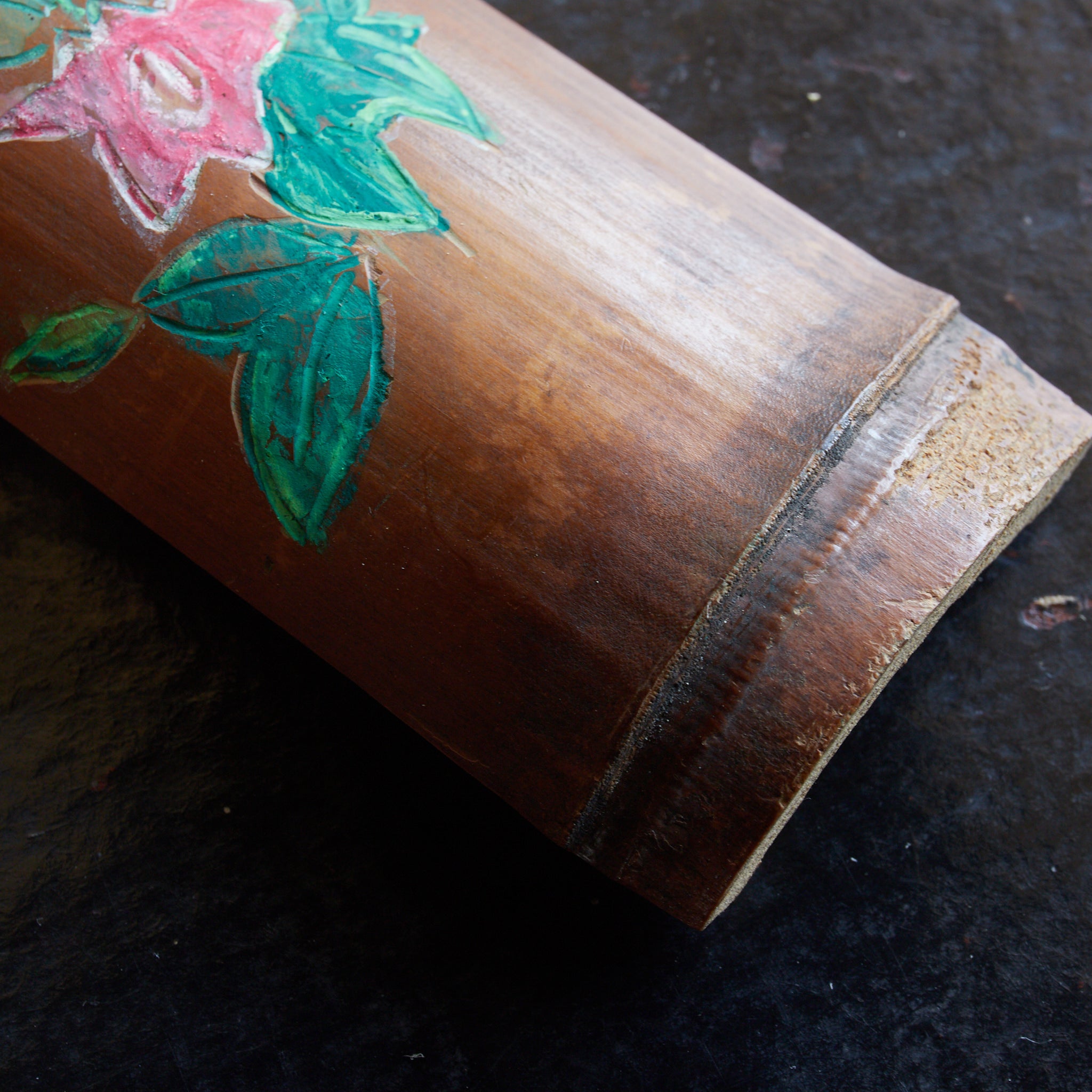 BAMBOO TEA SCOOP, Carved with safflower and lily design, maki-e, Meiji Period(1868–1912CE)