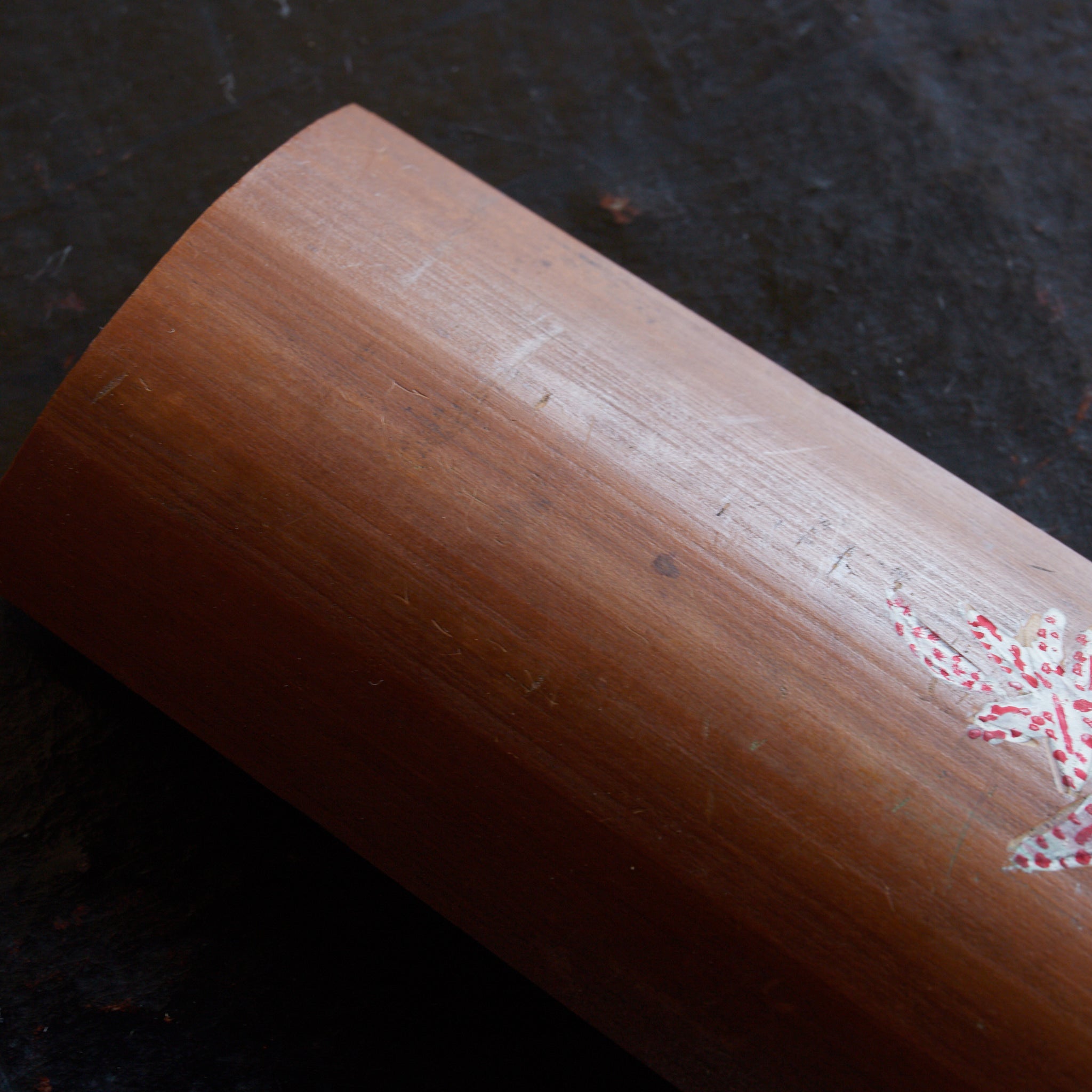 BAMBOO TEA SCOOP, Carved with safflower and lily design, maki-e, Meiji Period(1868–1912CE)