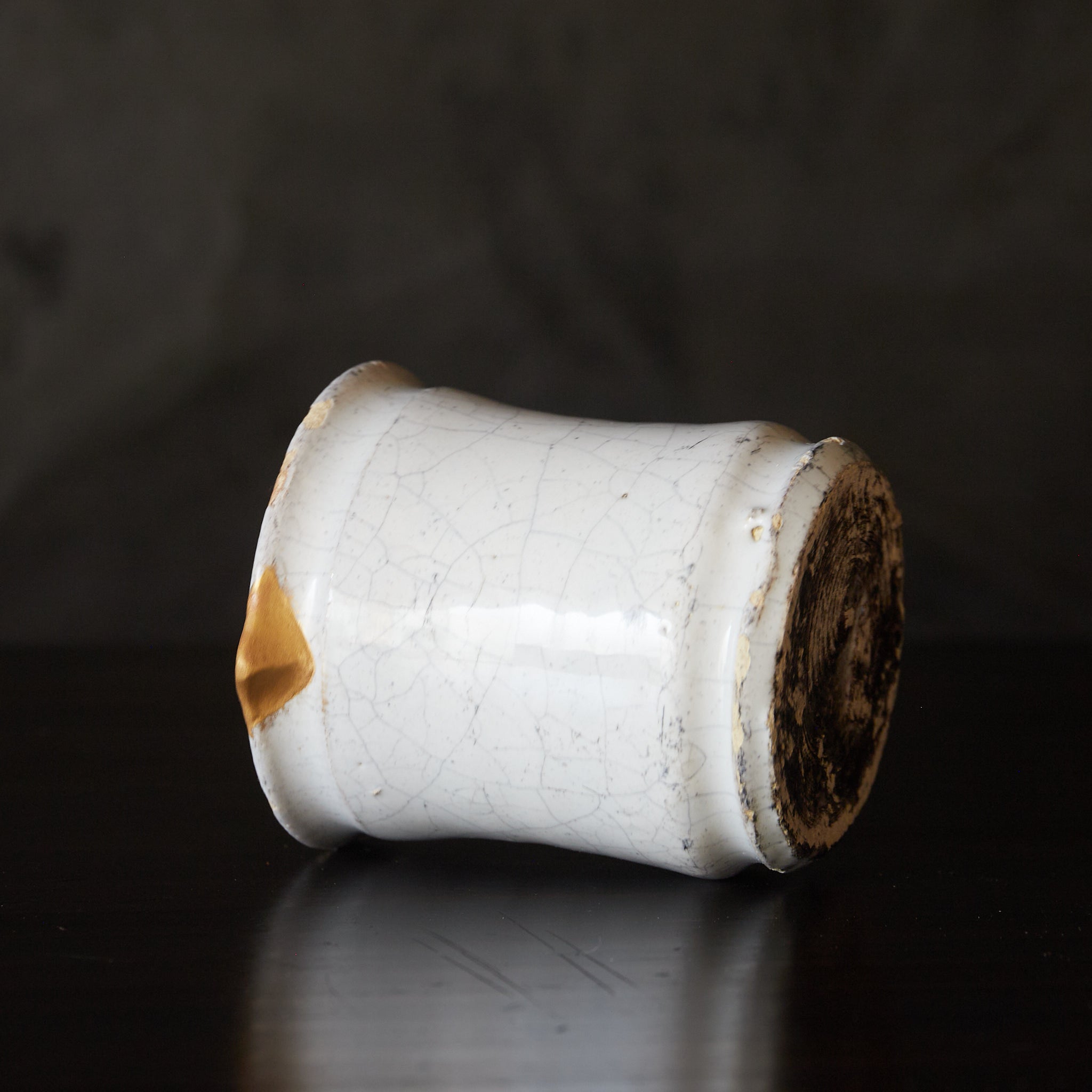 SMALL ALBARELLO-STYLE JAR, Delftware, white-glazed and kintsugi repair, Mitate(katakuchi), Dutch Antique, Early Modern Period(16th–19th centuries)