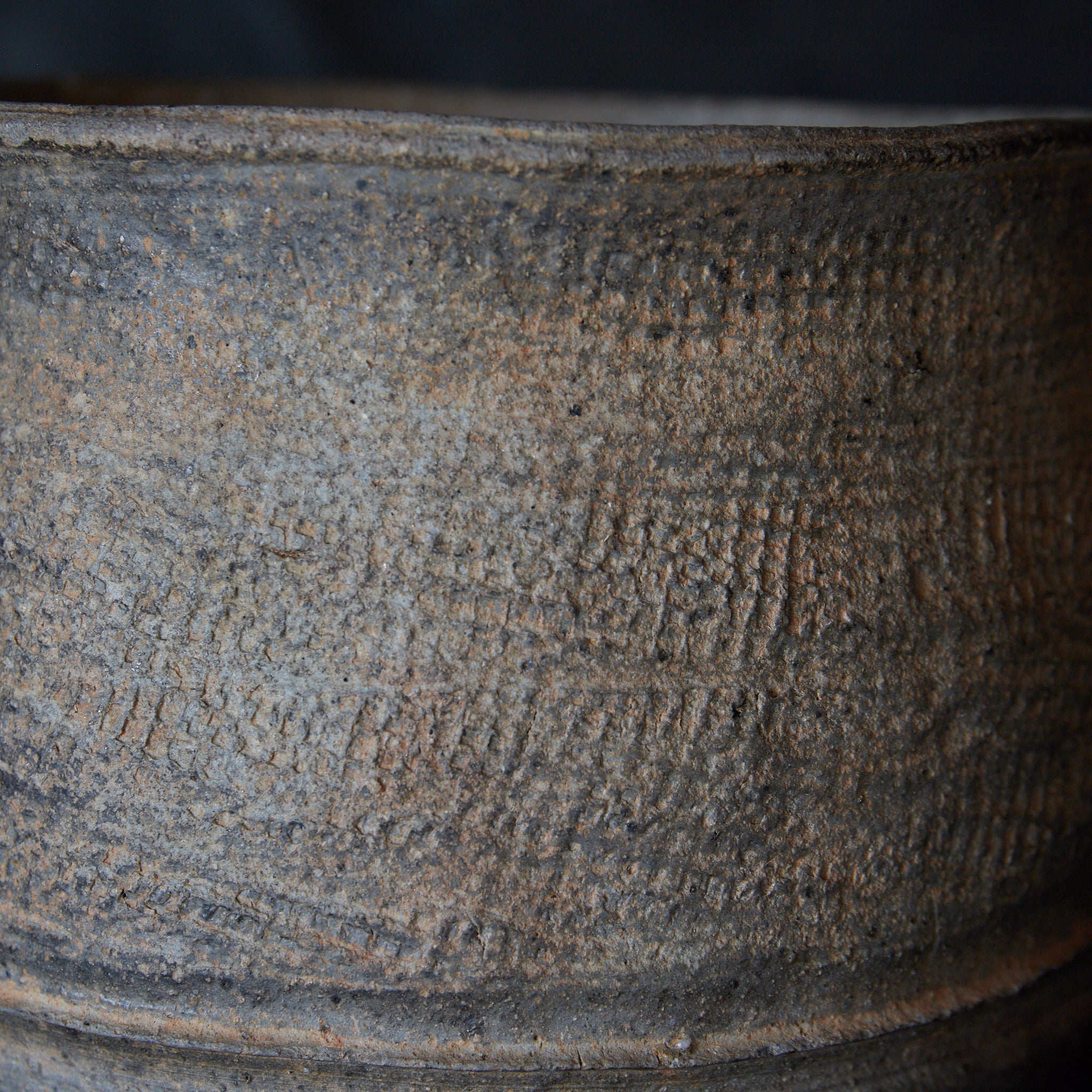 春秋戦国–漢代 布目文硬陶腰壺 みたて水指 木箱付(770BCE–220CE)