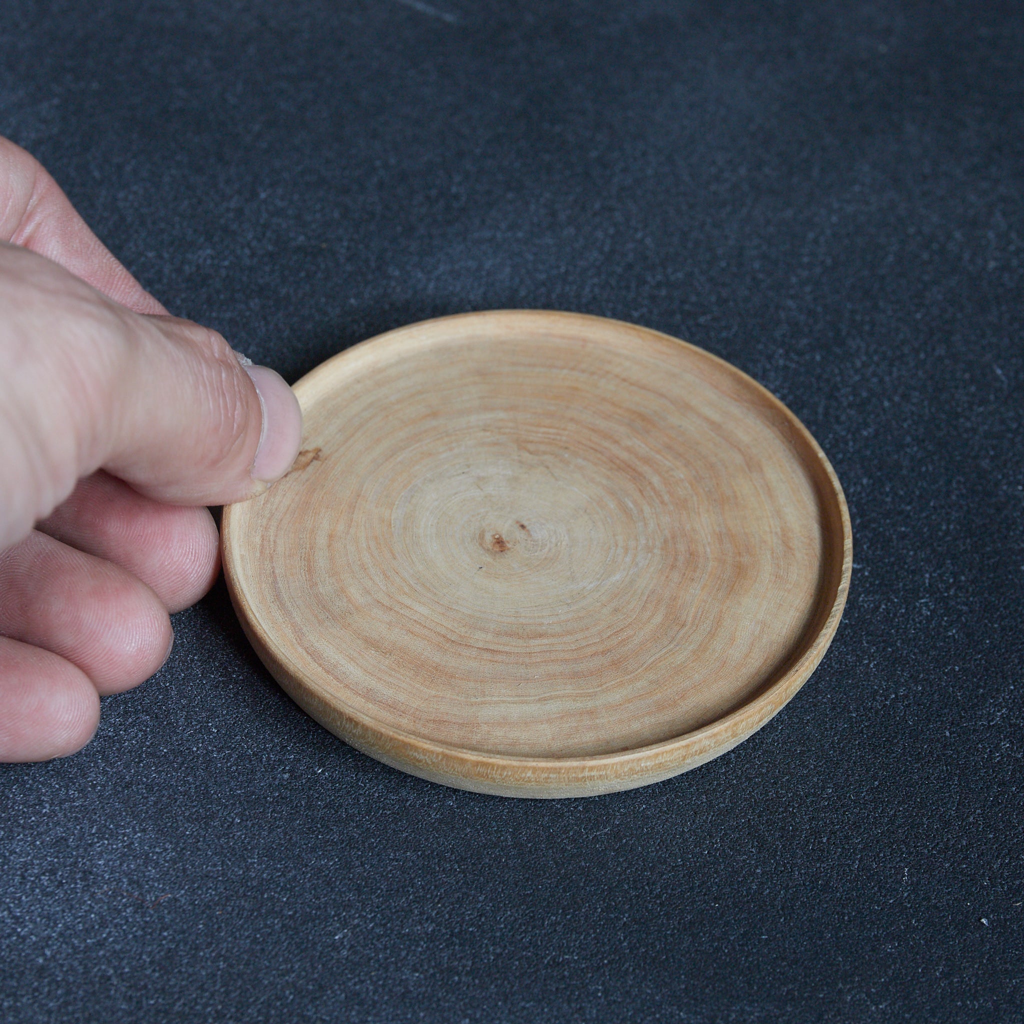 AGED WOODEN TEAPOT STAND, Taisho–Showa Period(1912–1989CE)
