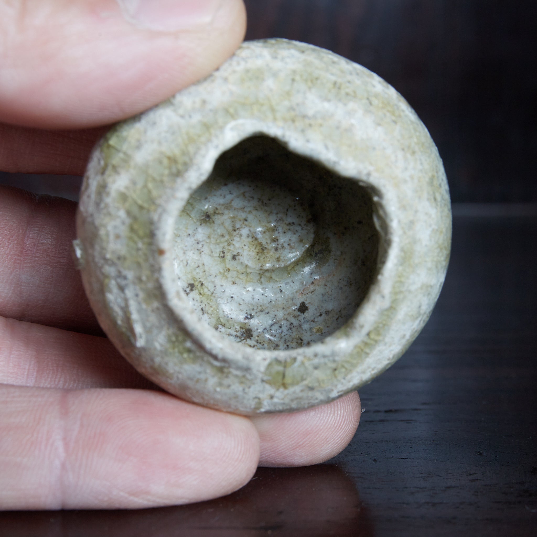 BASE DE CAJITA CON TAPA, Ko-Seto, Período Kamakura(1185–1333 d. C.)
