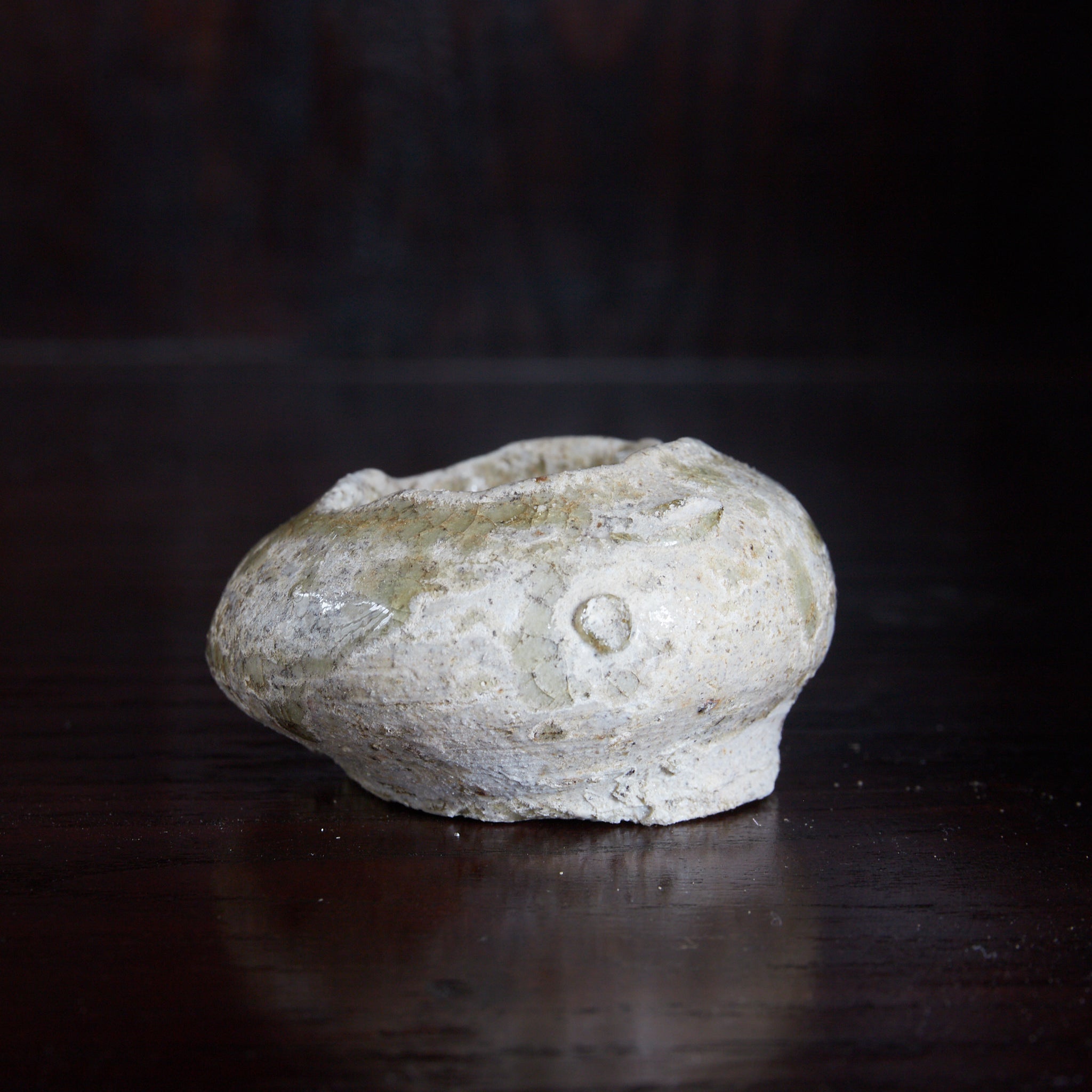 BASE DE CAJITA CON TAPA, Ko-Seto, Período Kamakura(1185–1333 d. C.)
