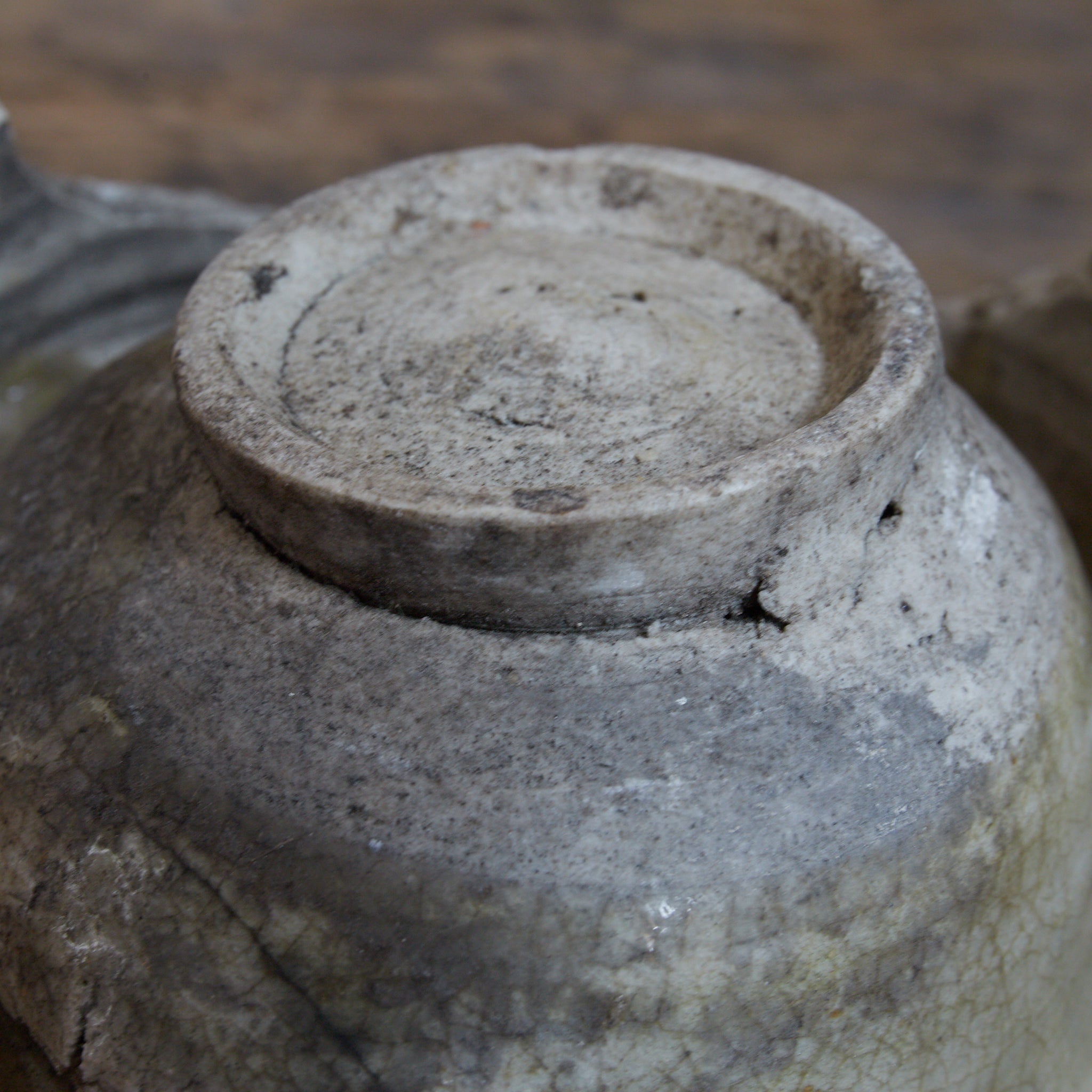 CUENCO DE TÉ DAÑADO EN LA COCCIÓN POR ADHERENCIA, Ko-Seto, Período Muromachi(1336–1573 d. C.)