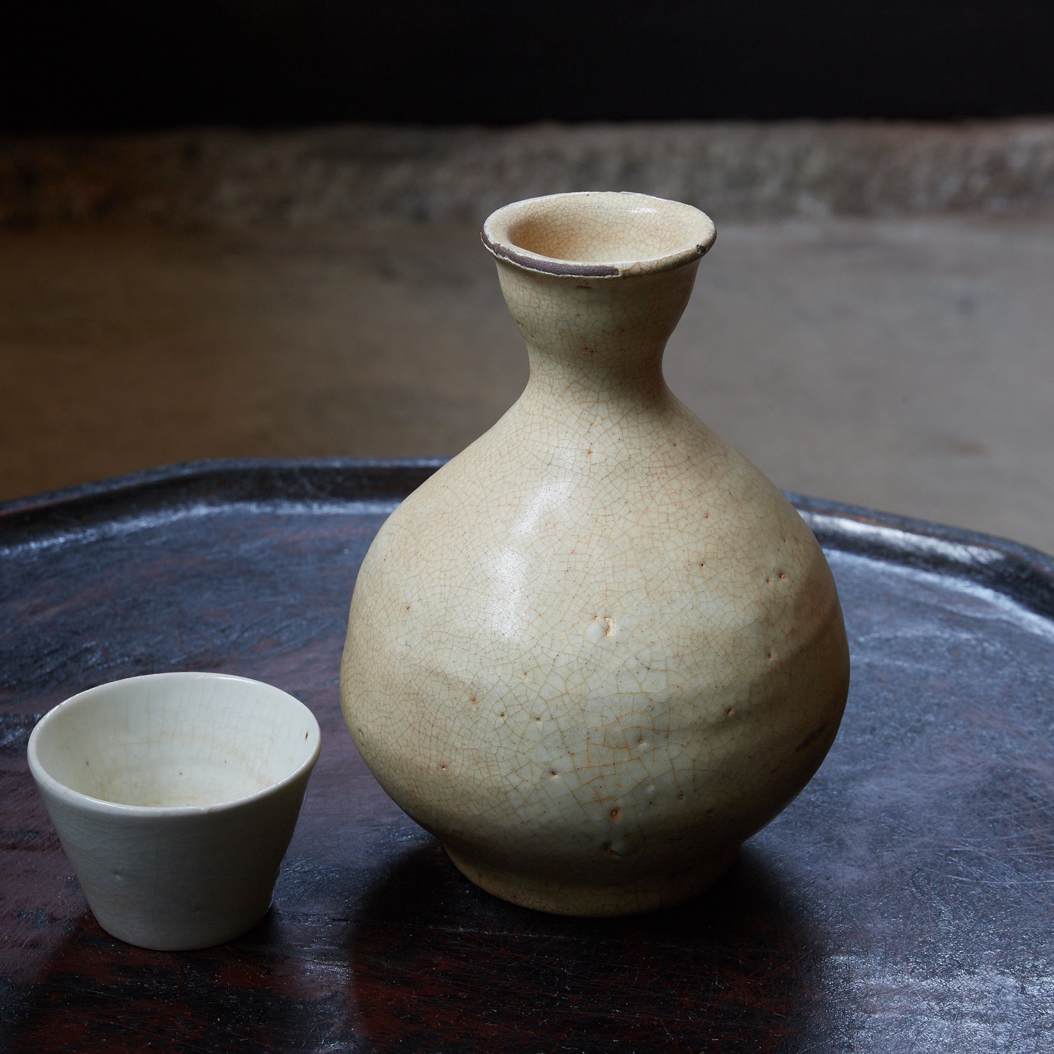 ENGOBIERTE FLASCHE / TOKKURI, Buncheong-Ware, Joseon-Dynastie(1392–1897 n. Chr.)