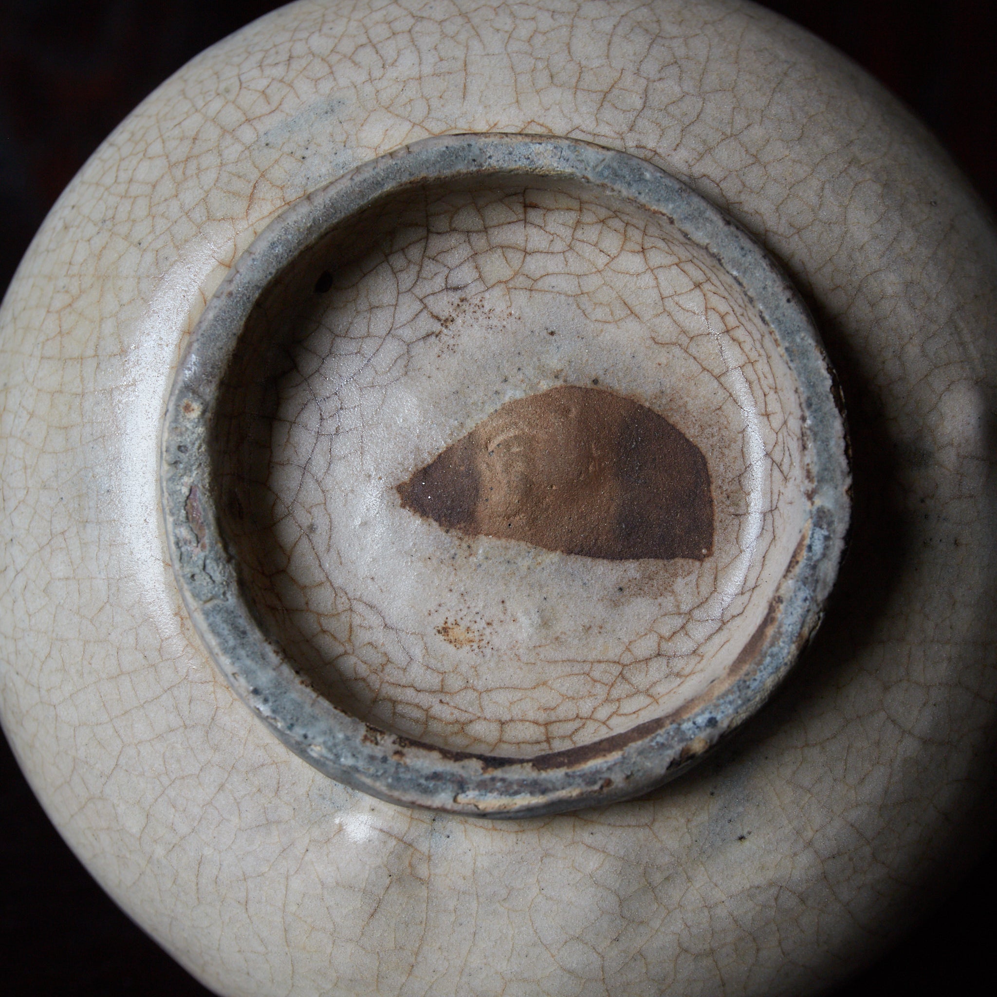 ENGOBIERTE FLASCHE / TOKKURI, Buncheong-Ware, Joseon-Dynastie(1392–1897 n. Chr.)