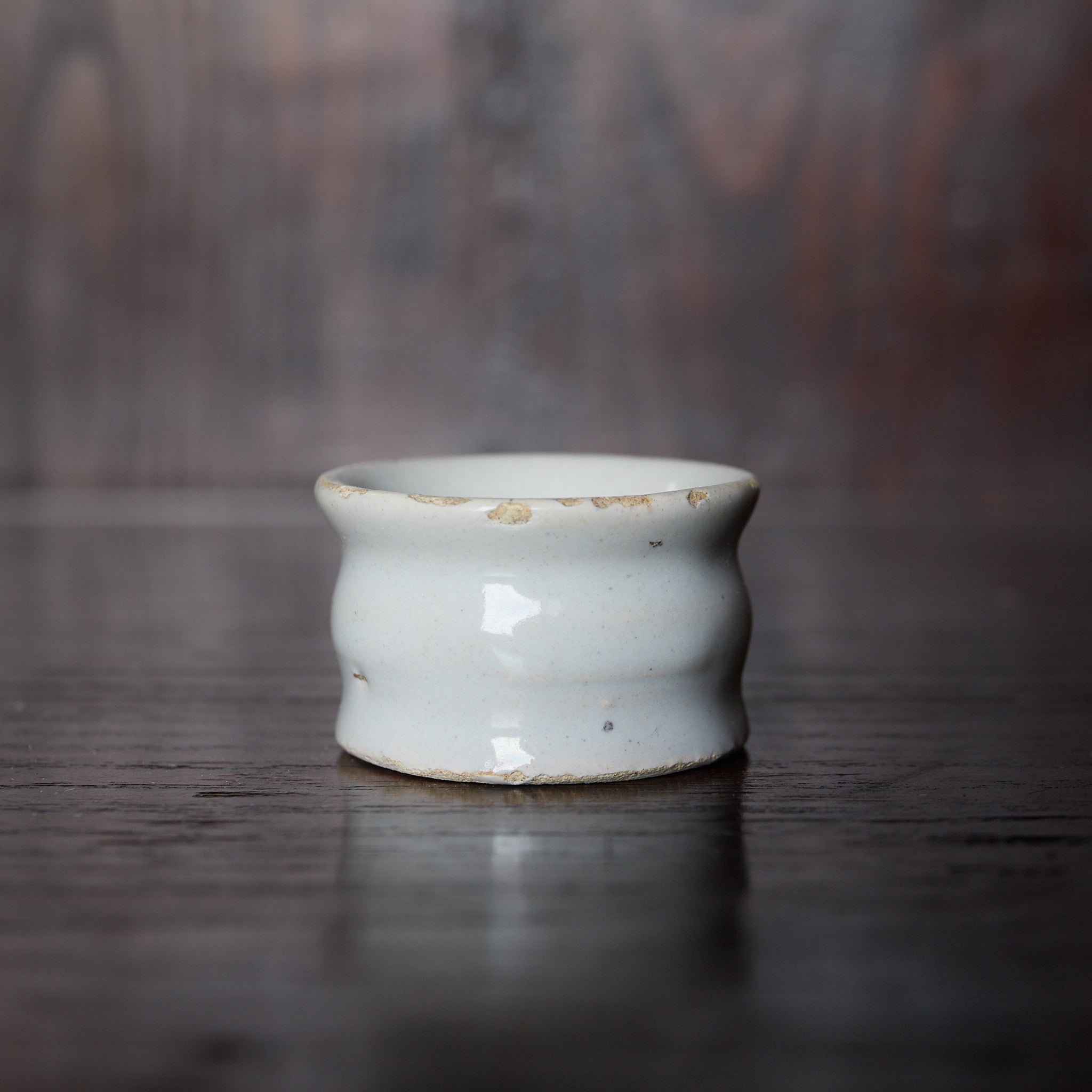 KLEINES GEFÄSS, Delfter Ware, weiß glasiert, Frühe Neuzeit(16.–19. Jahrhundert)