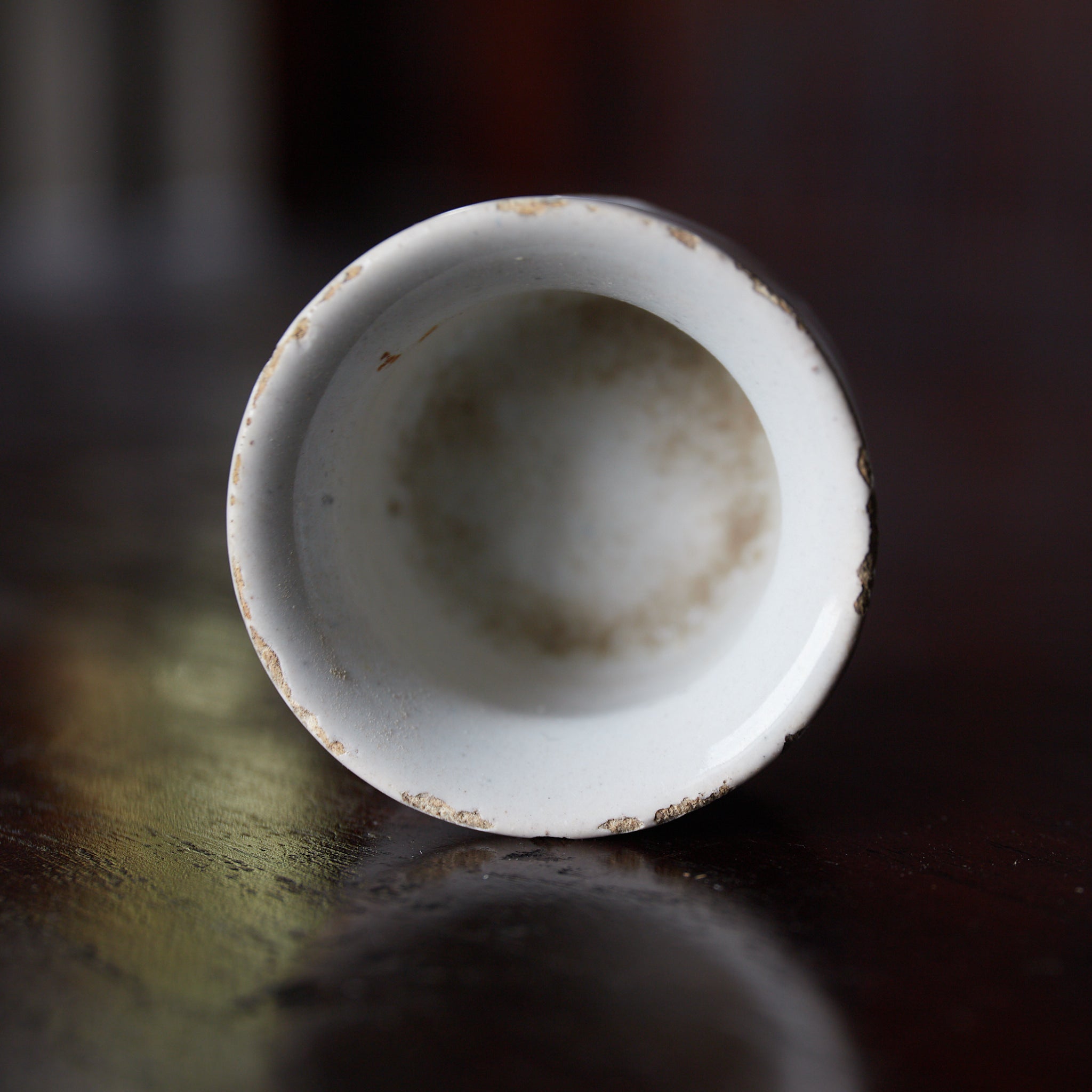 KLEINES GEFÄSS, Delfter Ware, weiß glasiert, Frühe Neuzeit(16.–19. Jahrhundert)