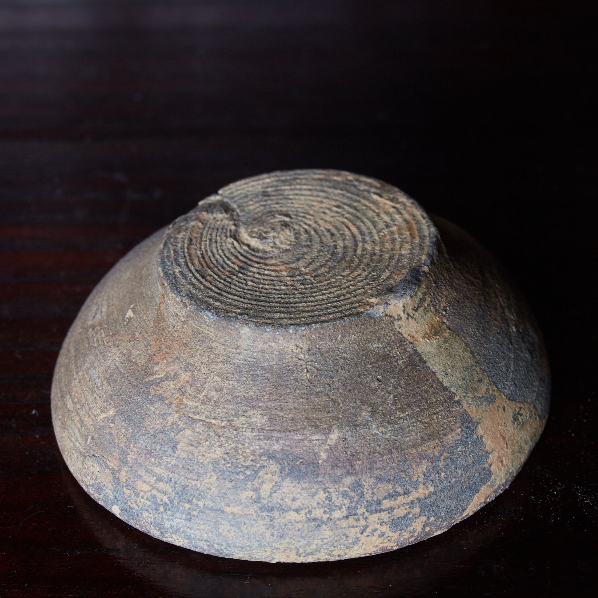 KLEINER BECHER, Braun glasiert, Mitate(sake-becher), Khmer-Dynastie, Mittelalter(12.–16. Jahrhundert)