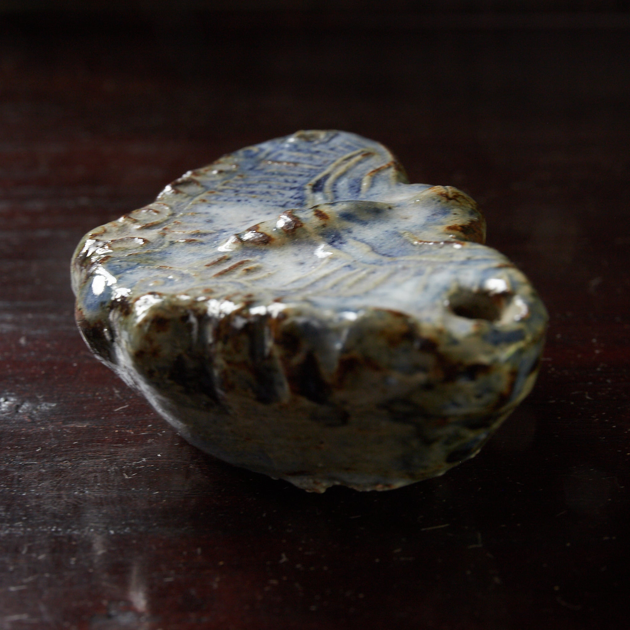 SCHMETTERLINGSFÖRMIG WASSERTROPFER, Lapislazuli-glasiert, Joseon-Dynastie(1392–1897 n. Chr.)