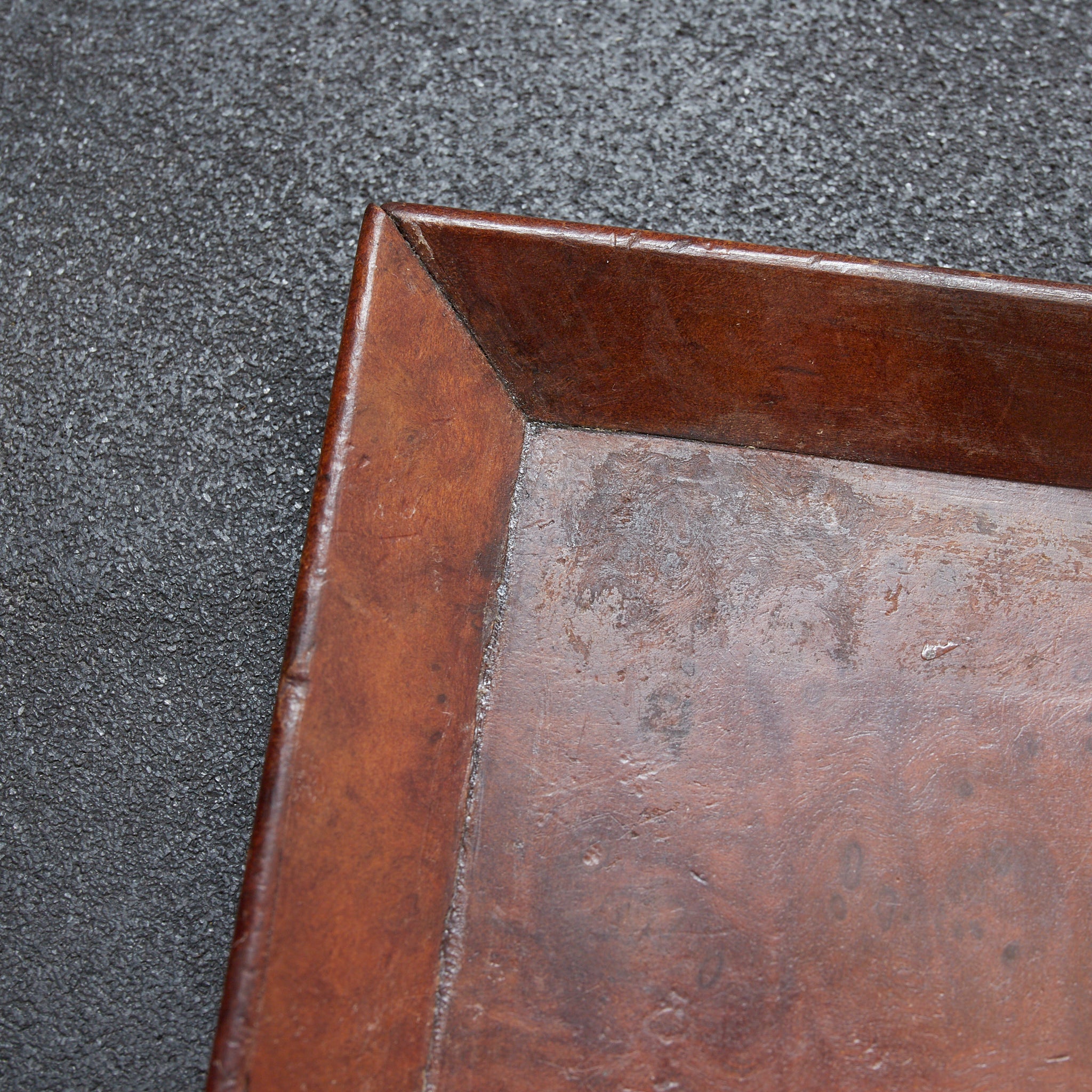 BANDEJA DE TÉ RECTANGULAR DE MADERA DE KARAKI CON VETA NUDOSA