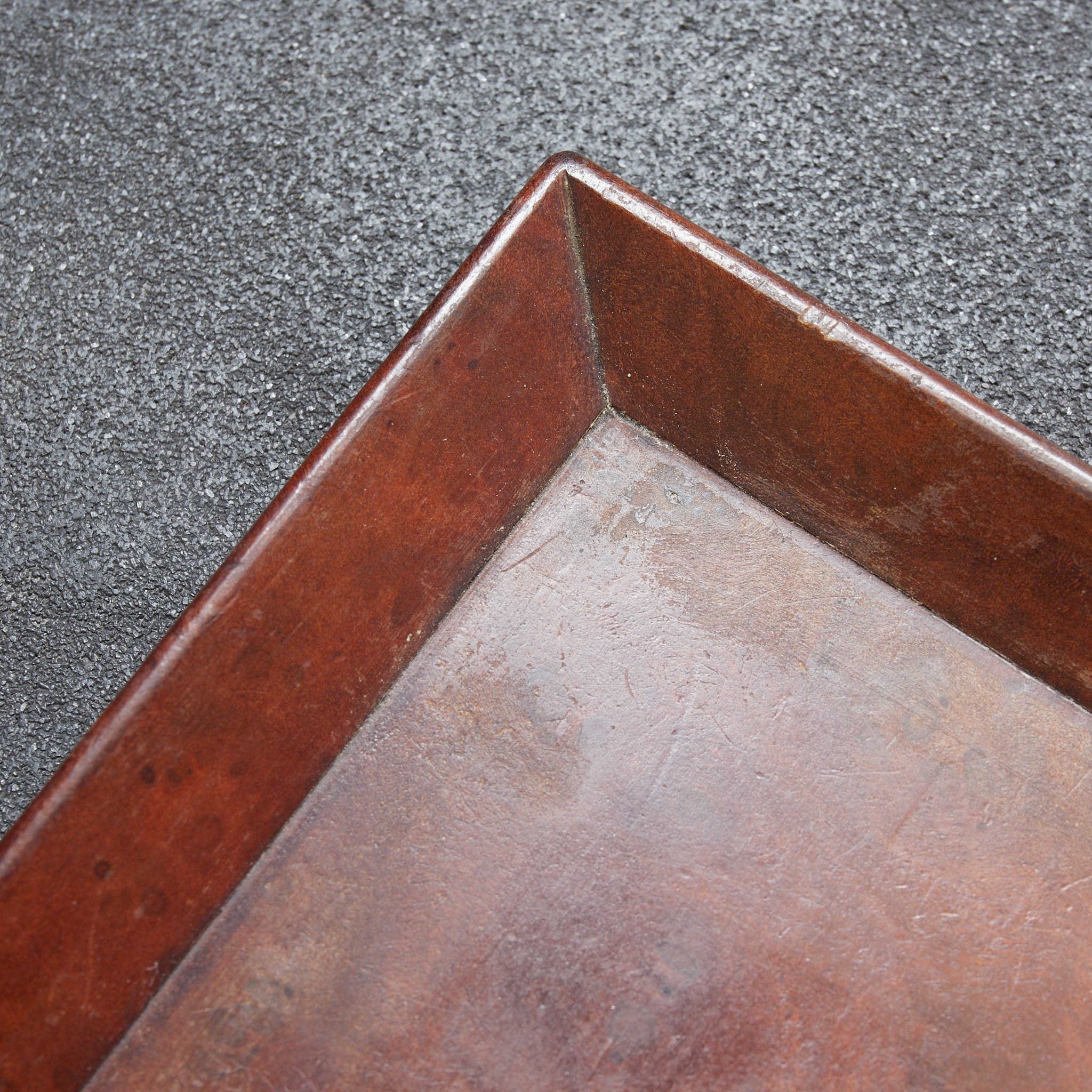 BANDEJA DE TÉ RECTANGULAR DE MADERA DE KARAKI CON VETA NUDOSA