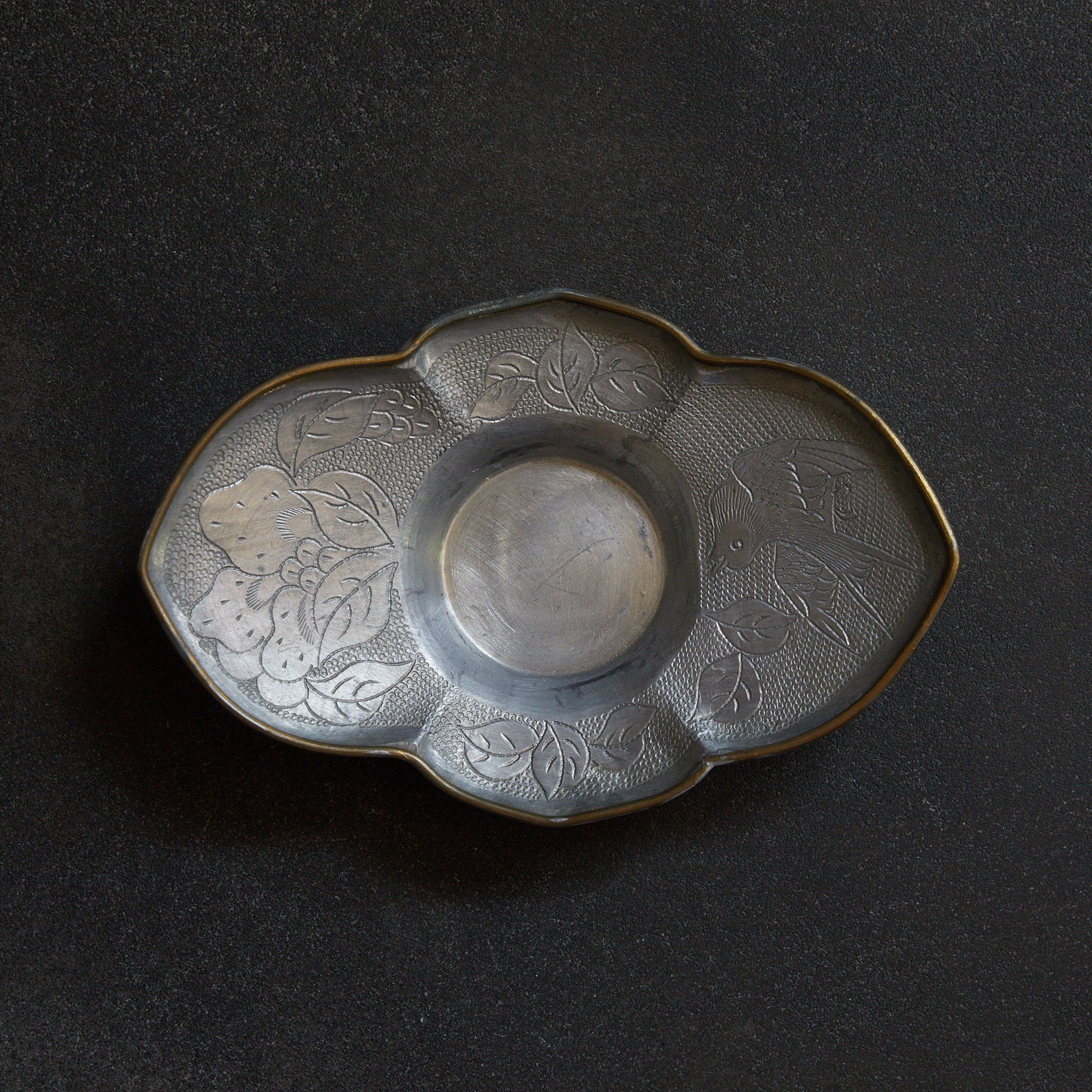 OLD LOBED-FLOWER-SHAPED TIN TEA SAUCER, marked Qianlong nian zhi, copper-covered, With box, set of 5, Qing Dynasty(1616–1911CE)