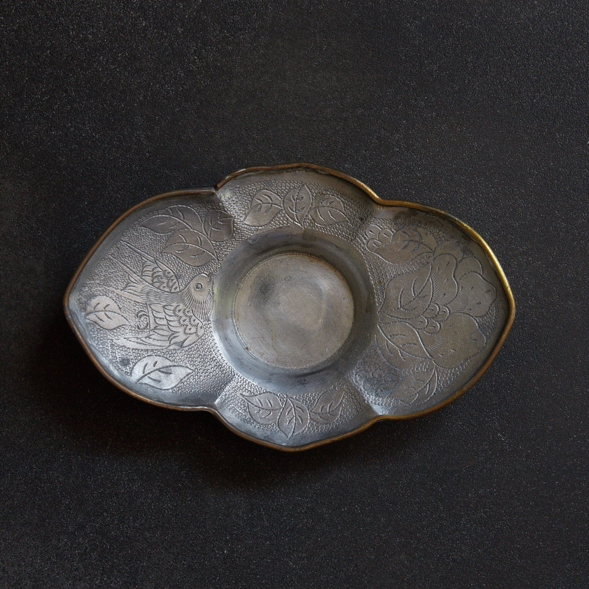 OLD LOBED-FLOWER-SHAPED TIN TEA SAUCER, marked Qianlong nian zhi, copper-covered, With box, set of 5, Qing Dynasty(1616–1911CE)