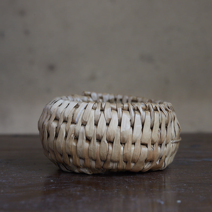 昭和 藁編瓶座(1926–1989CE)
