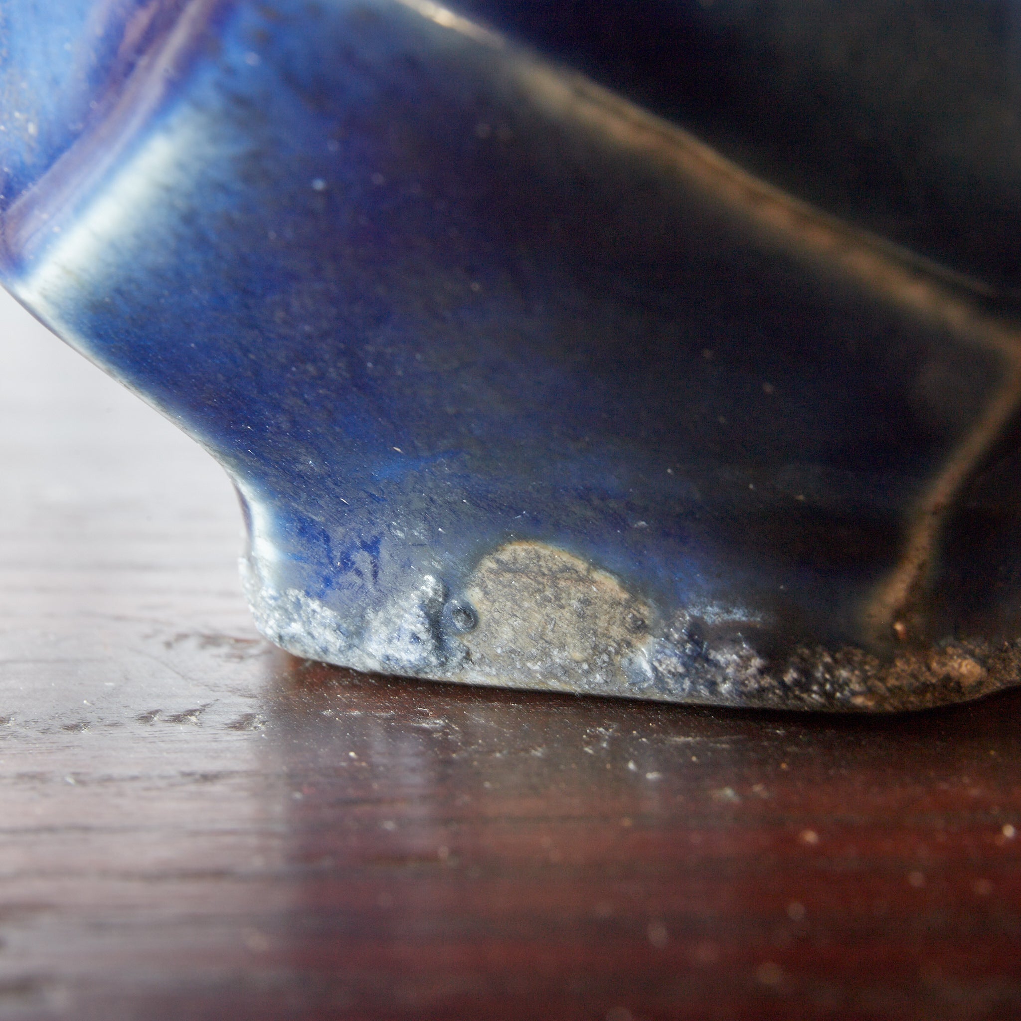 QUADRATISCHE FLASCHE, Lapislazuli-glasiert, Joseon-Dynastie(1392–1897 n. Chr.)