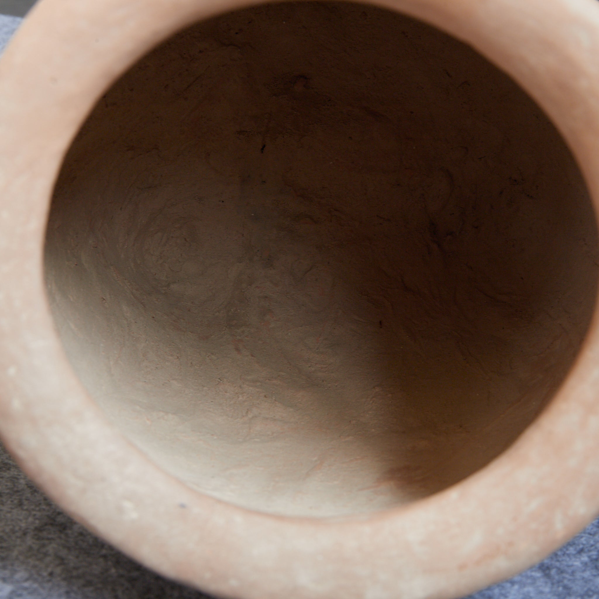 LI, Red-fired, With wooden box, Shaanxi Longshan Culture(2500–2000BCE)