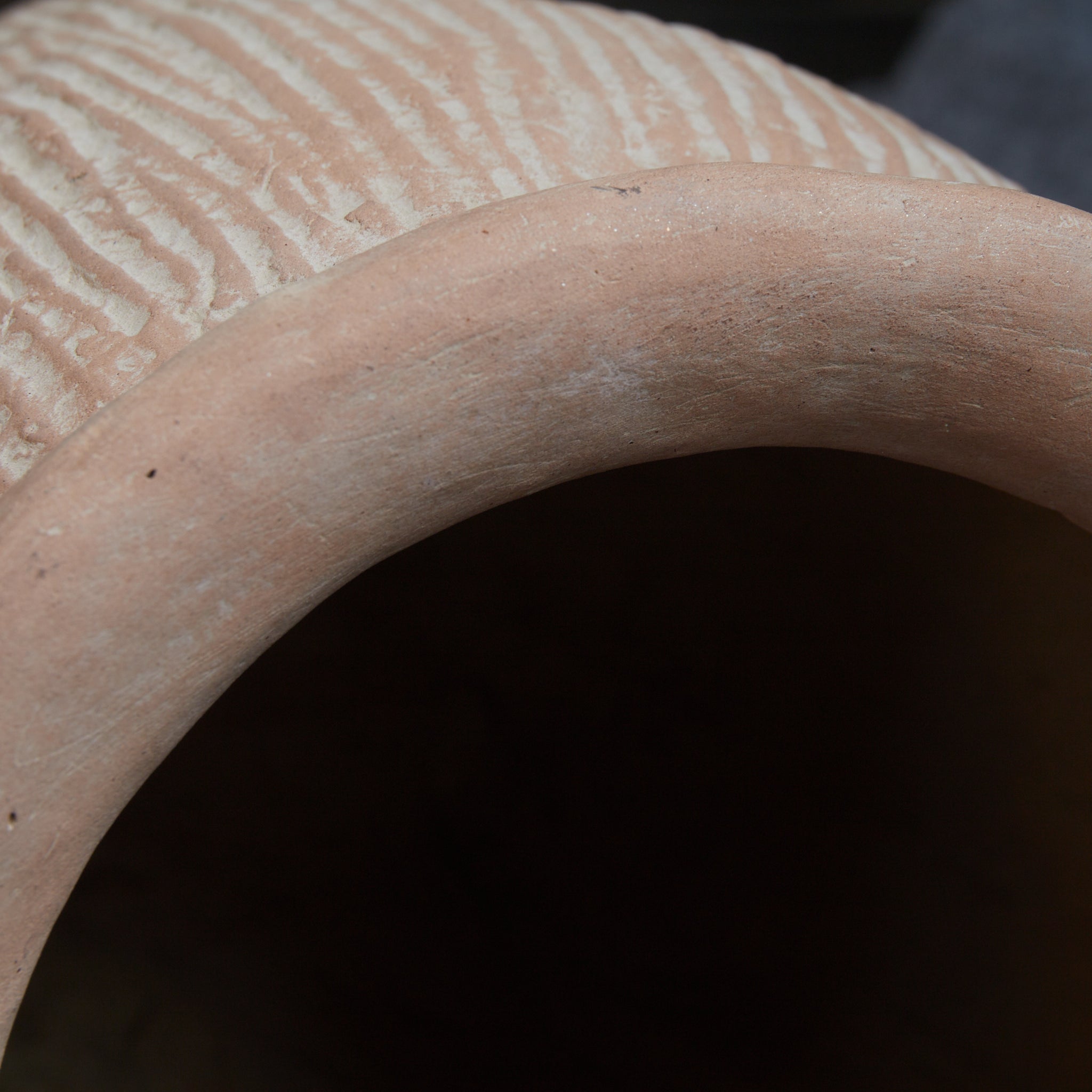 LI, Red-fired, With wooden box, Shaanxi Longshan Culture(2500–2000BCE)