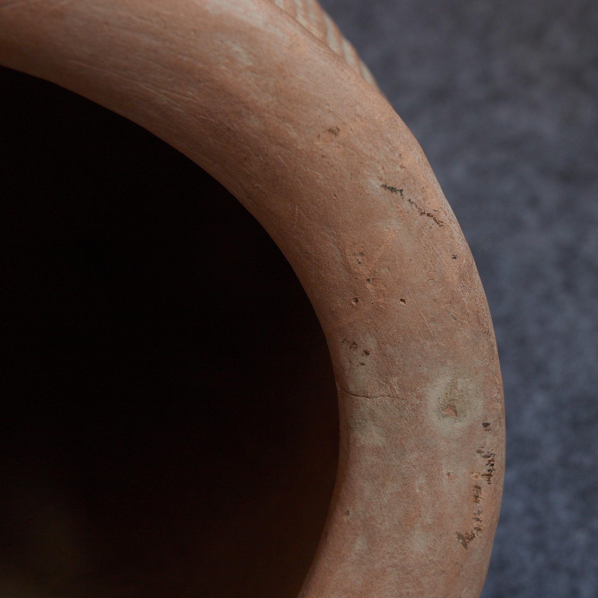 LI, Red-fired, With wooden box, Shaanxi Longshan Culture(2500–2000BCE)