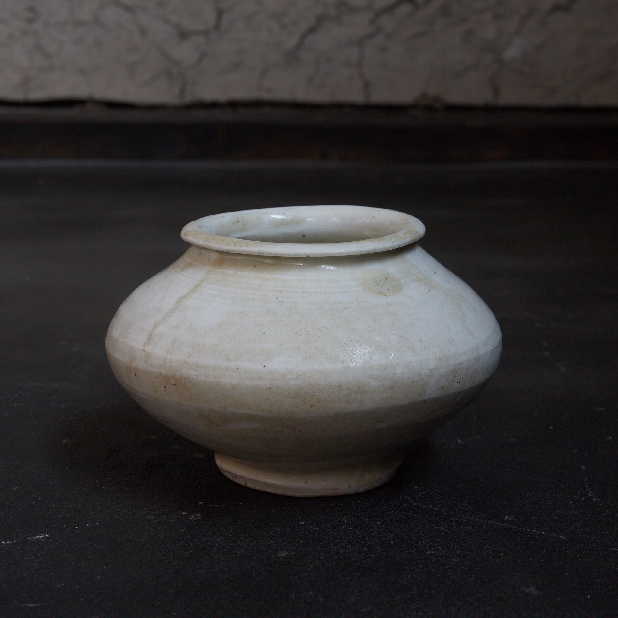 JAR, White porcelain, With wooden box, Joseon Dynasty(1392–1897CE)
