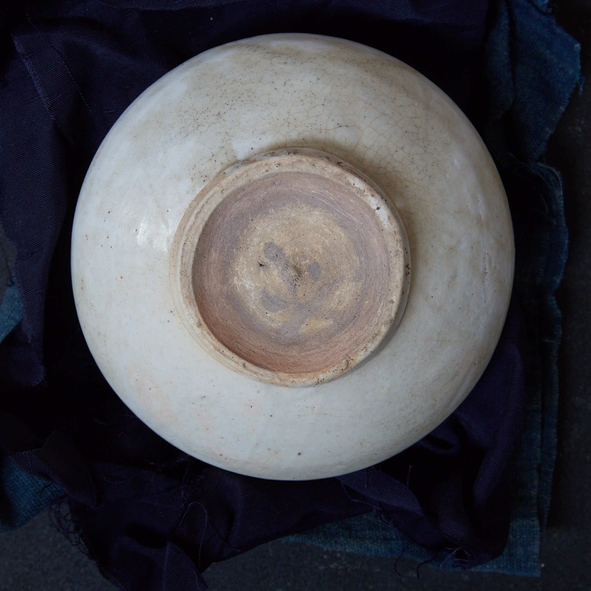 JAR, White porcelain, With wooden box, Joseon Dynasty(1392–1897CE)