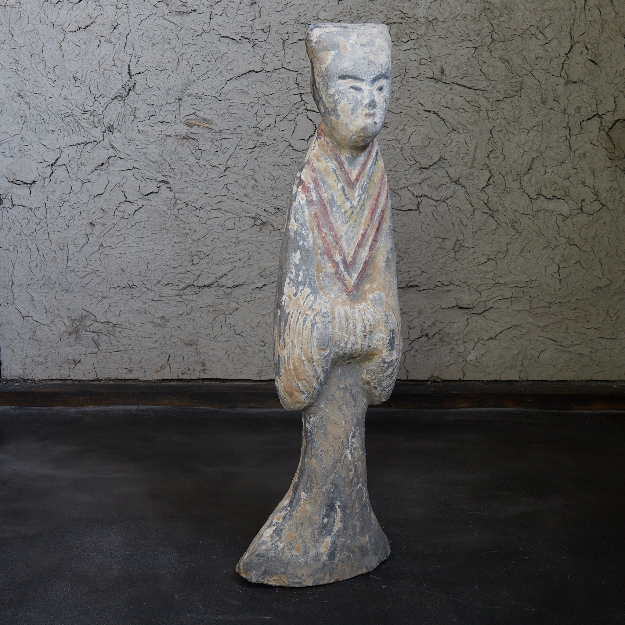 漢代 灰陶加彩 女子俑(206BCE–220CE)