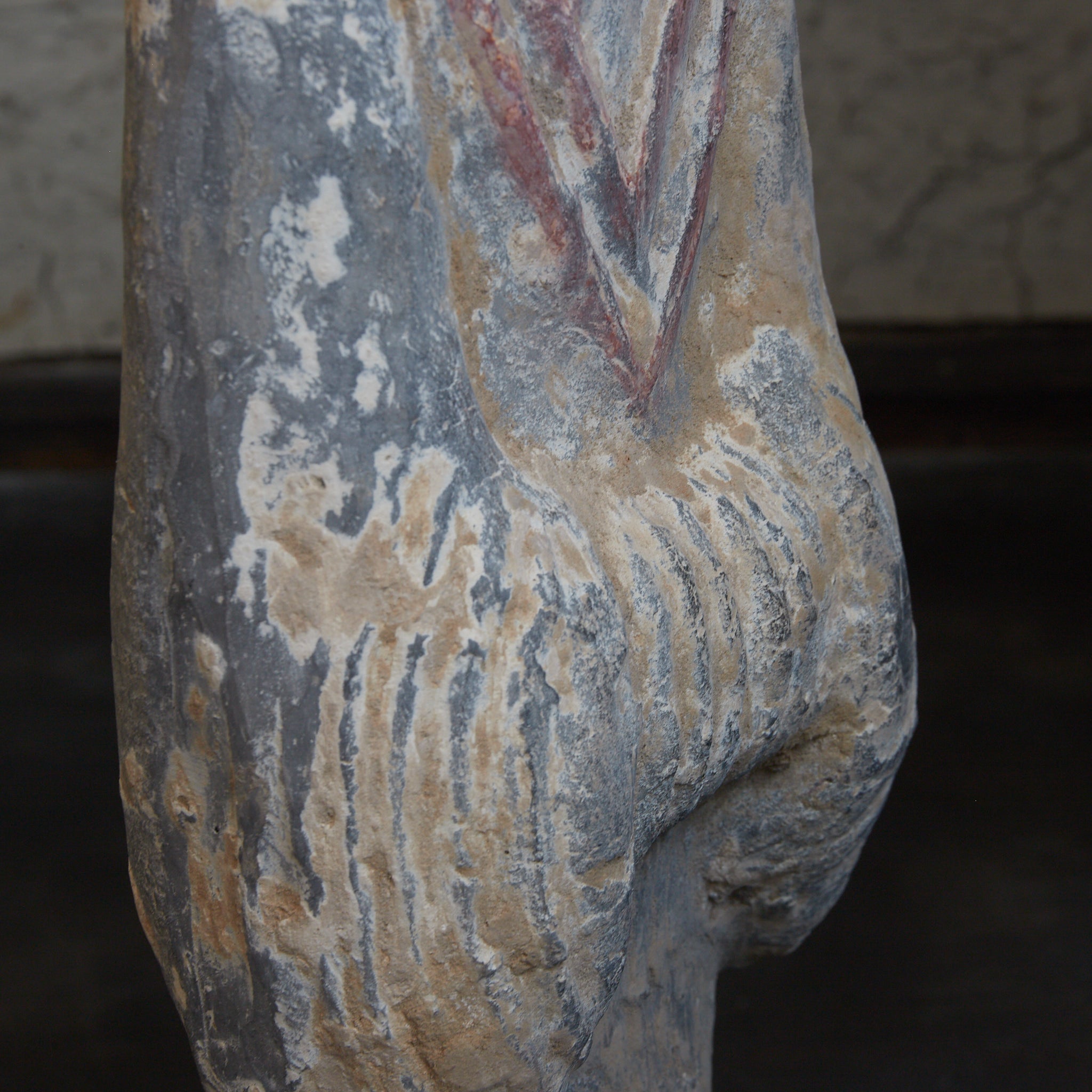 漢代 灰陶加彩 女子俑(206BCE–220CE)