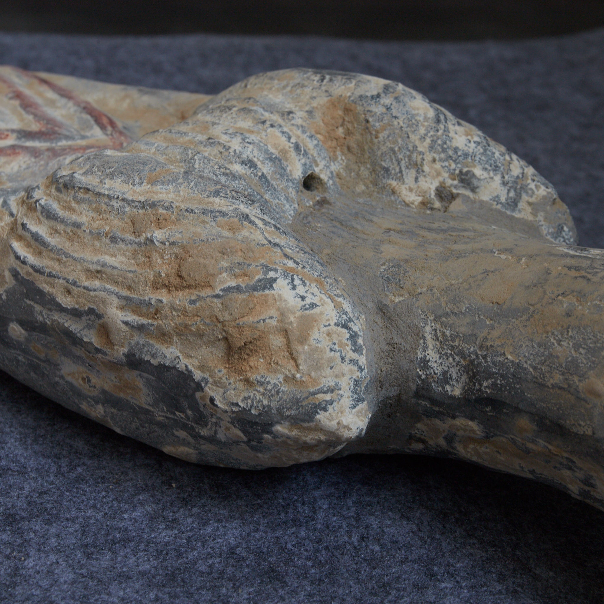 漢代 灰陶加彩 女子俑(206BCE–220CE)