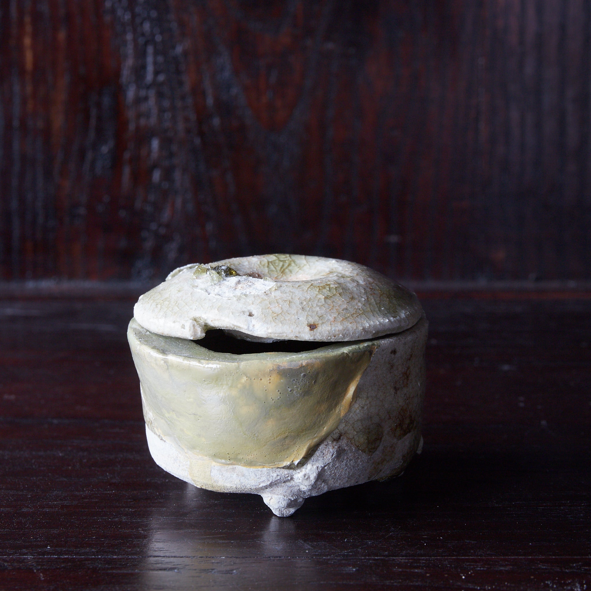 鎌倉時代 古瀬戸 三足香炉 木箱付(1185–1333CE)
