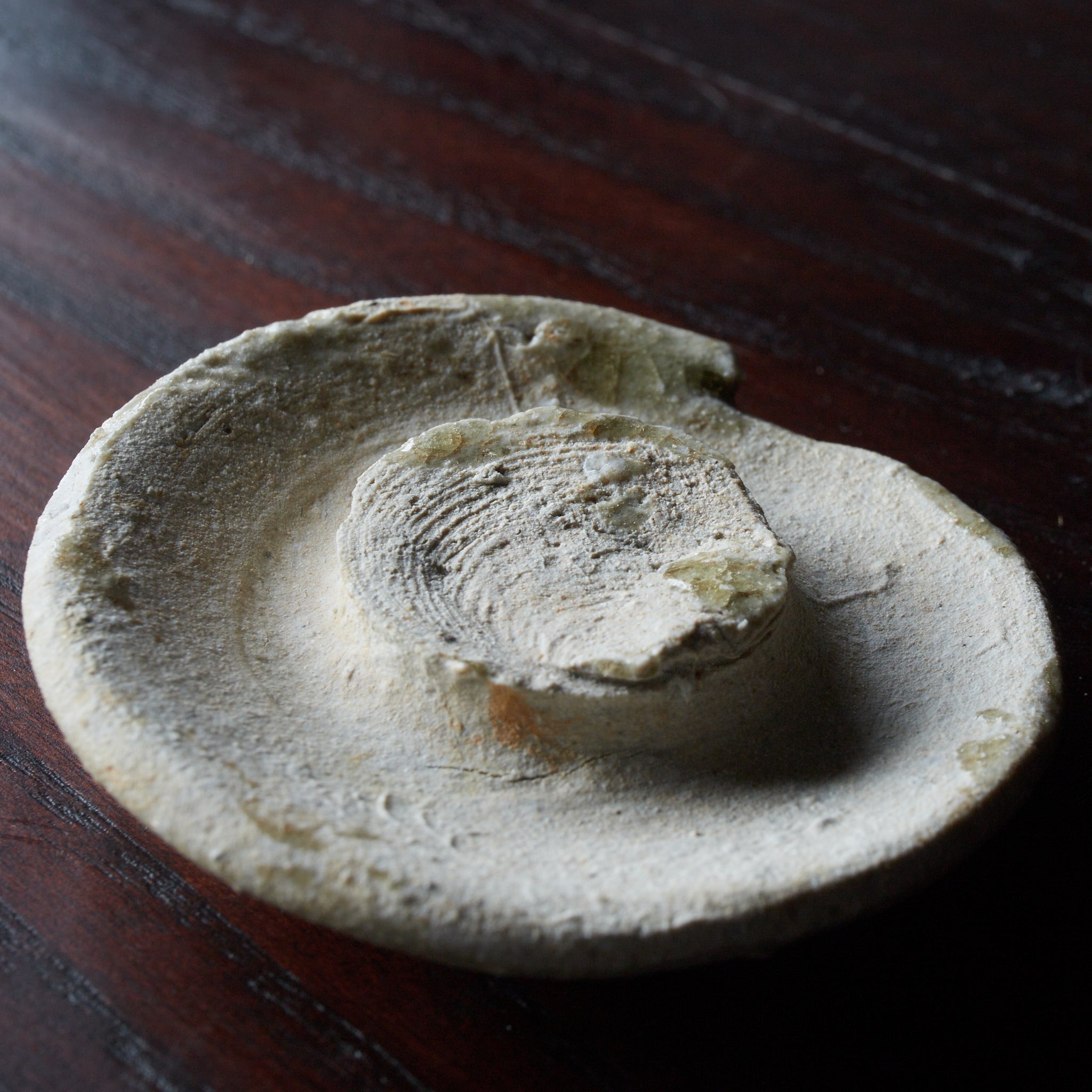 鎌倉時代 古瀬戸 三足香炉 木箱付(1185–1333CE)