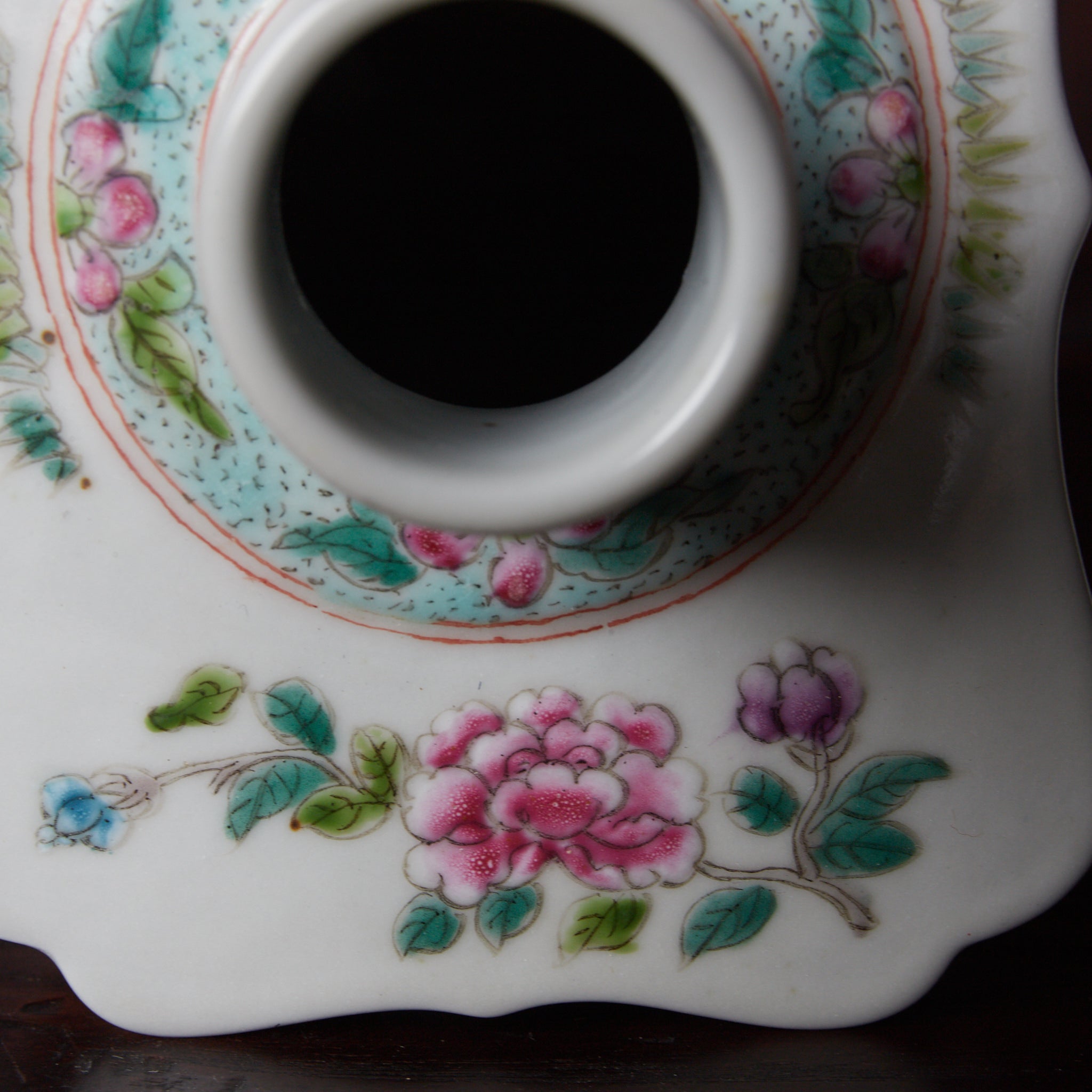 清代–民国期 粉彩百花文四方蓋瓶 茶入(1616–1949CE)