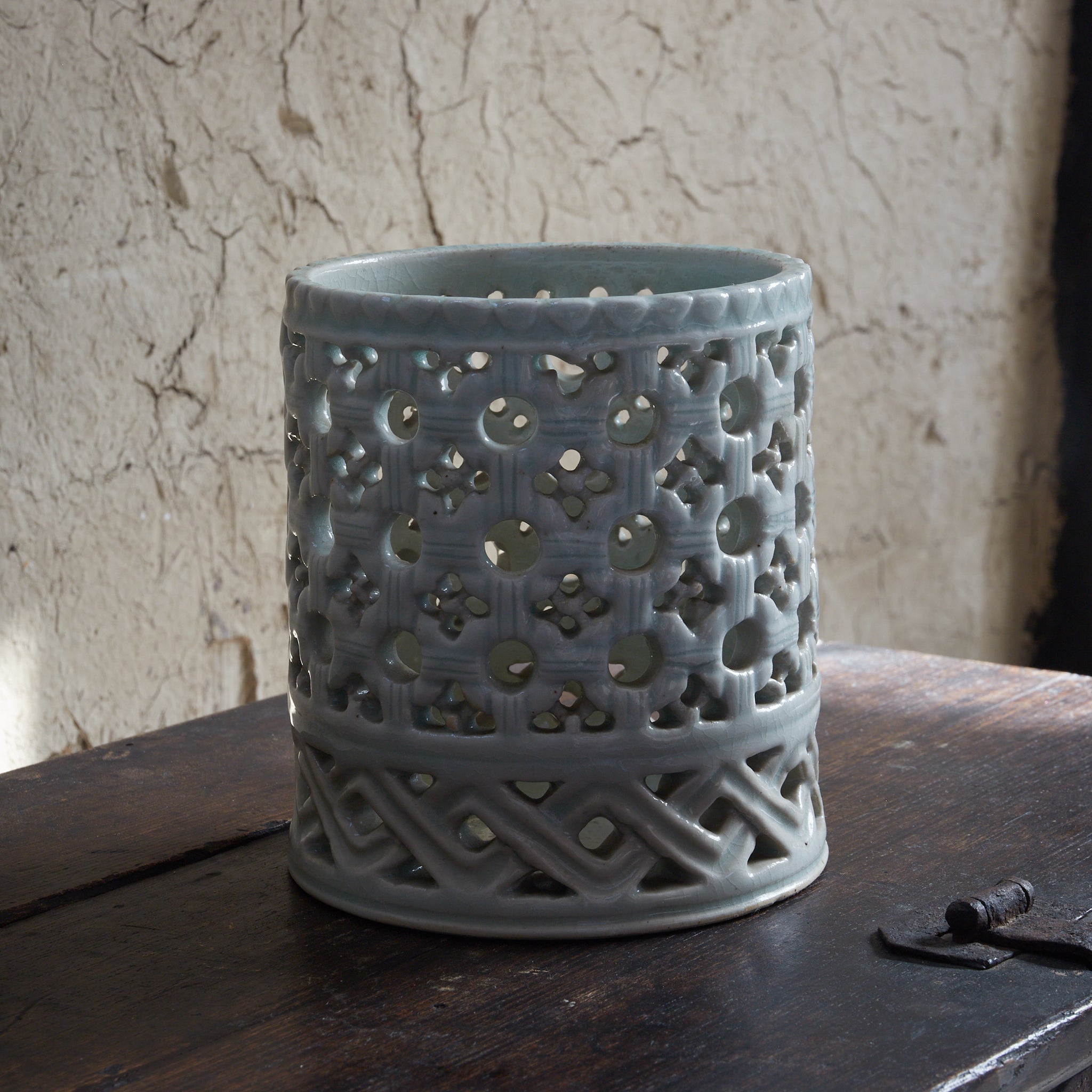 BRUSH POT, White porcelain with openwork bead design, Joseon Dynasty(1392–1897CE)