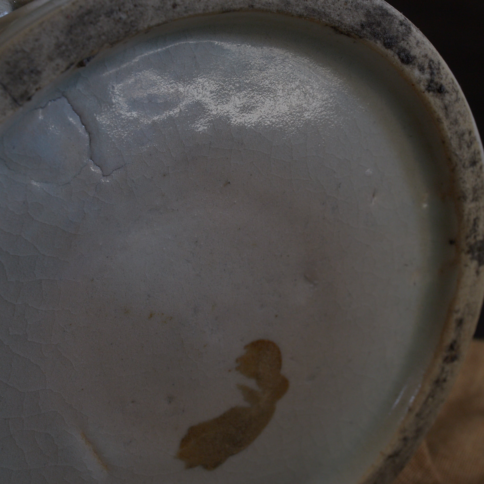 BRUSH POT, White porcelain with openwork bead design, Joseon Dynasty(1392–1897CE)