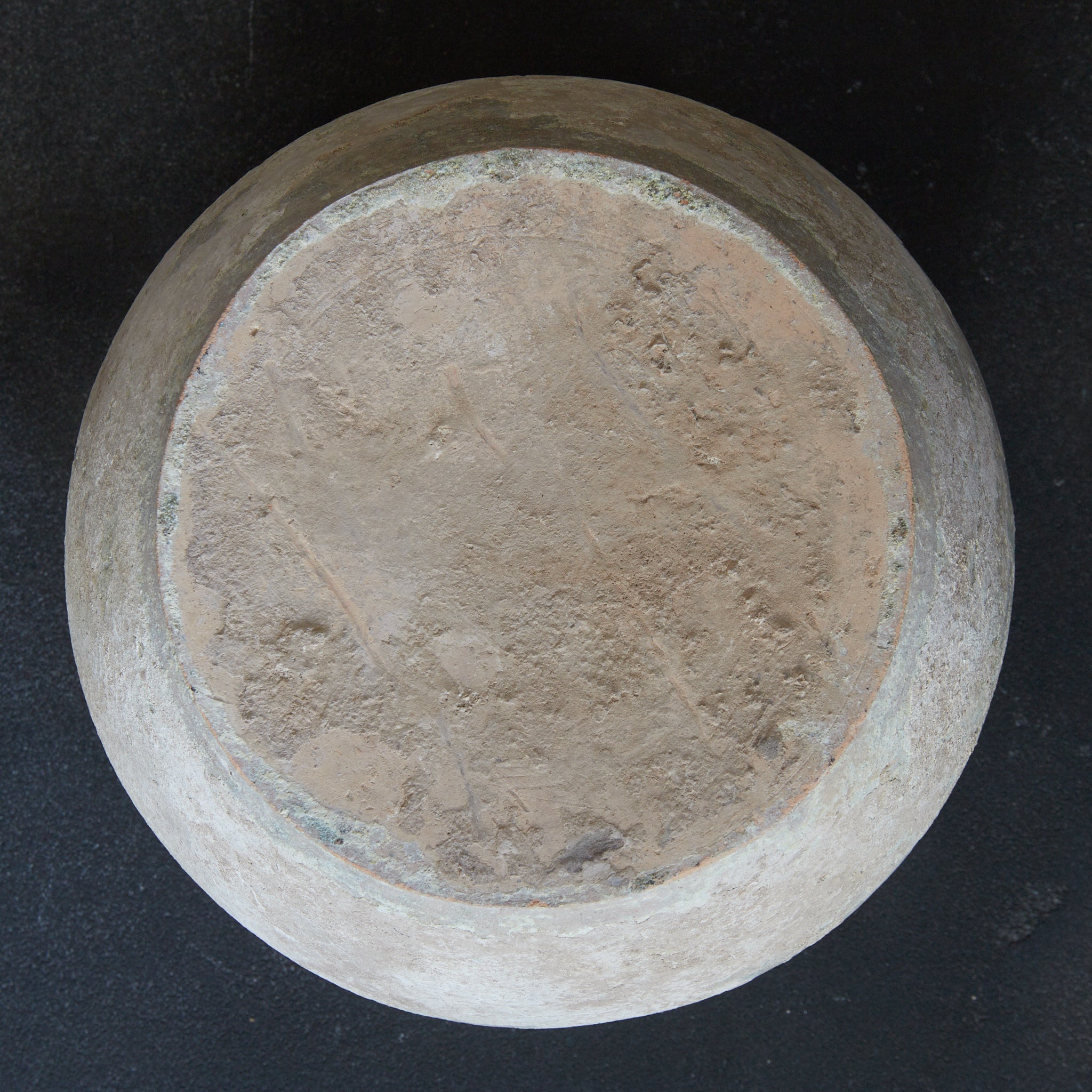 KLEINES GEFÄSS, Irisierend grün glasiert, Han-Dynastie(206 v. Chr.–220 n. Chr.)