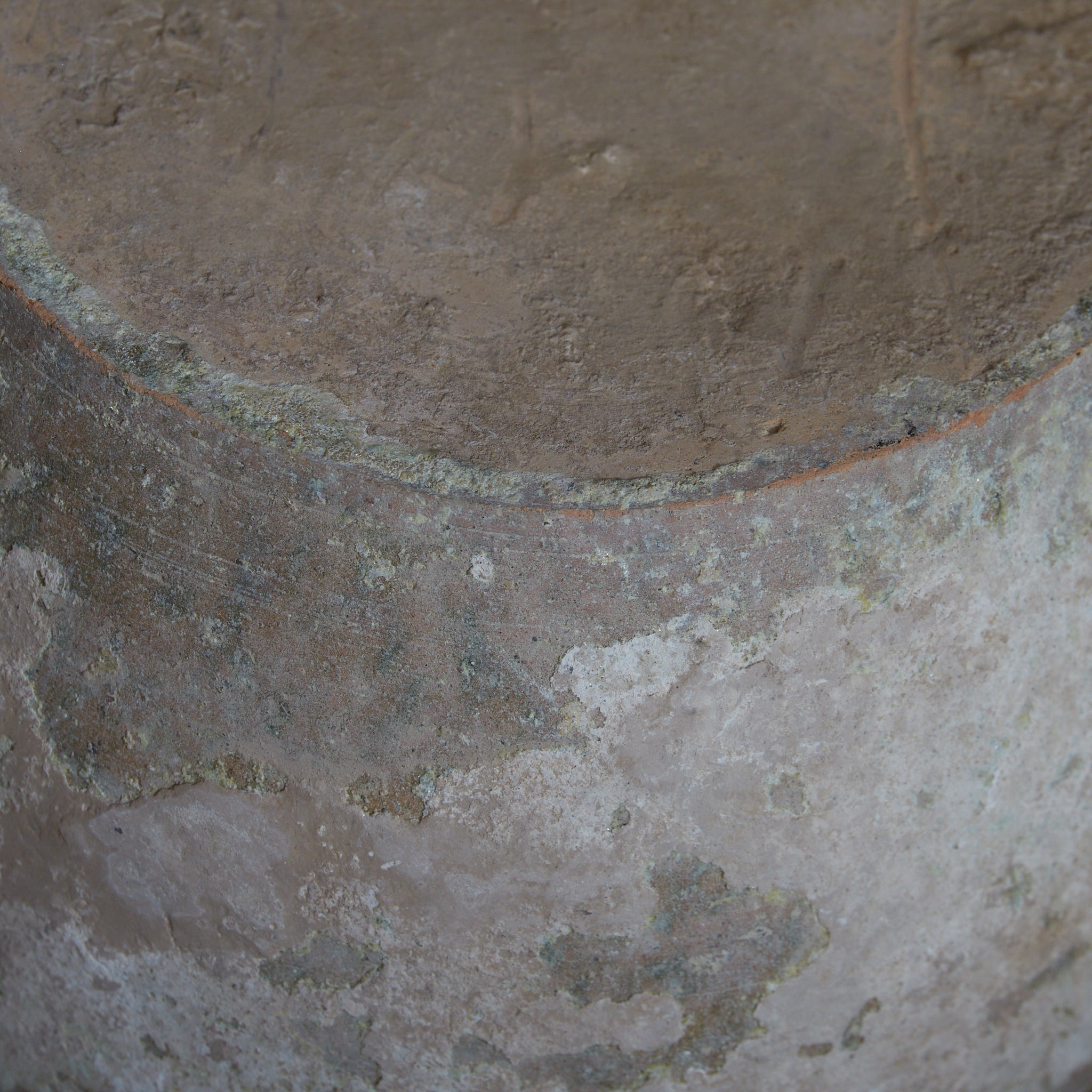 KLEINES GEFÄSS, Irisierend grün glasiert, Han-Dynastie(206 v. Chr.–220 n. Chr.)