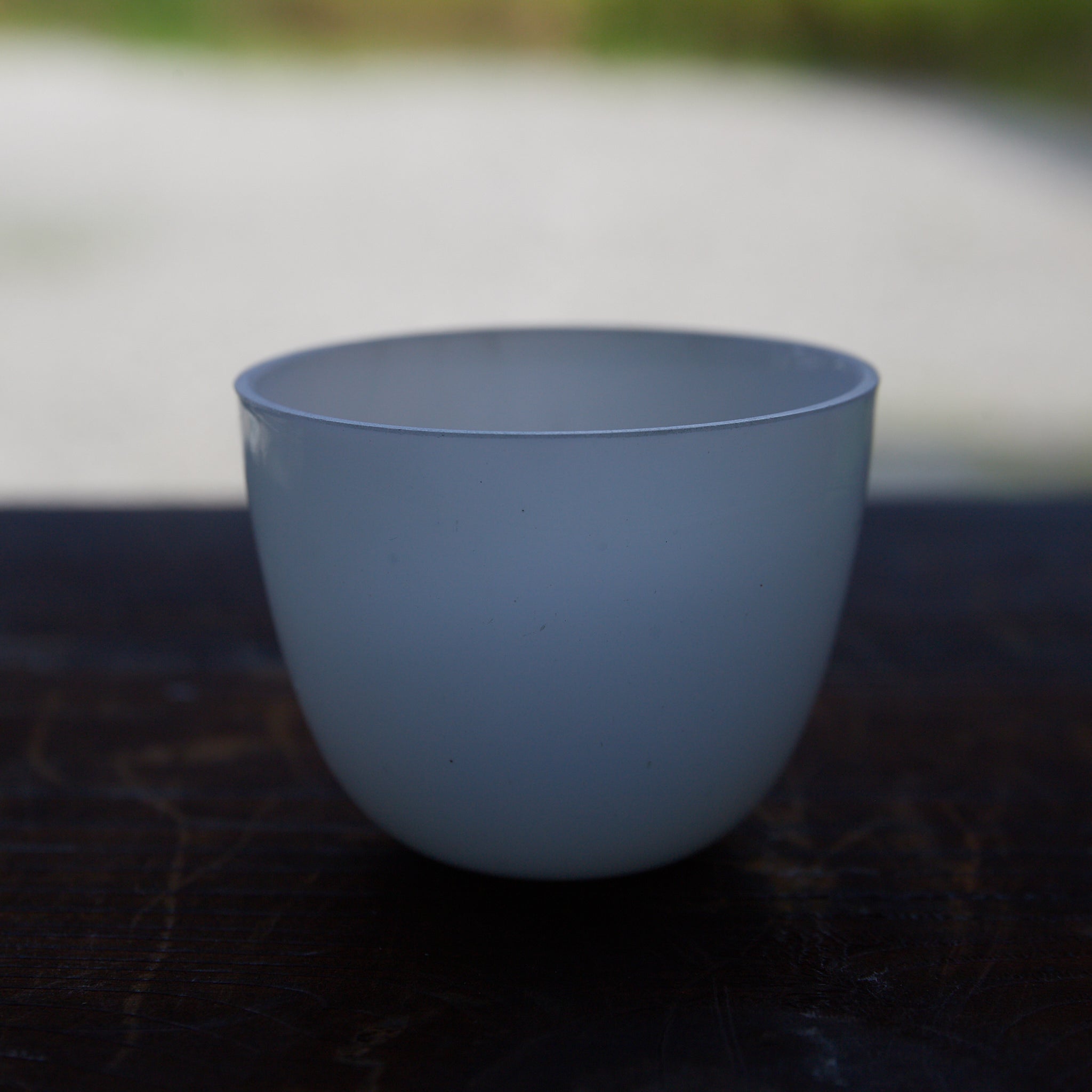 MILCHGLÄSERNER BECHER, Meiji–Taisho-Zeit(1868–1926 n. Chr.)