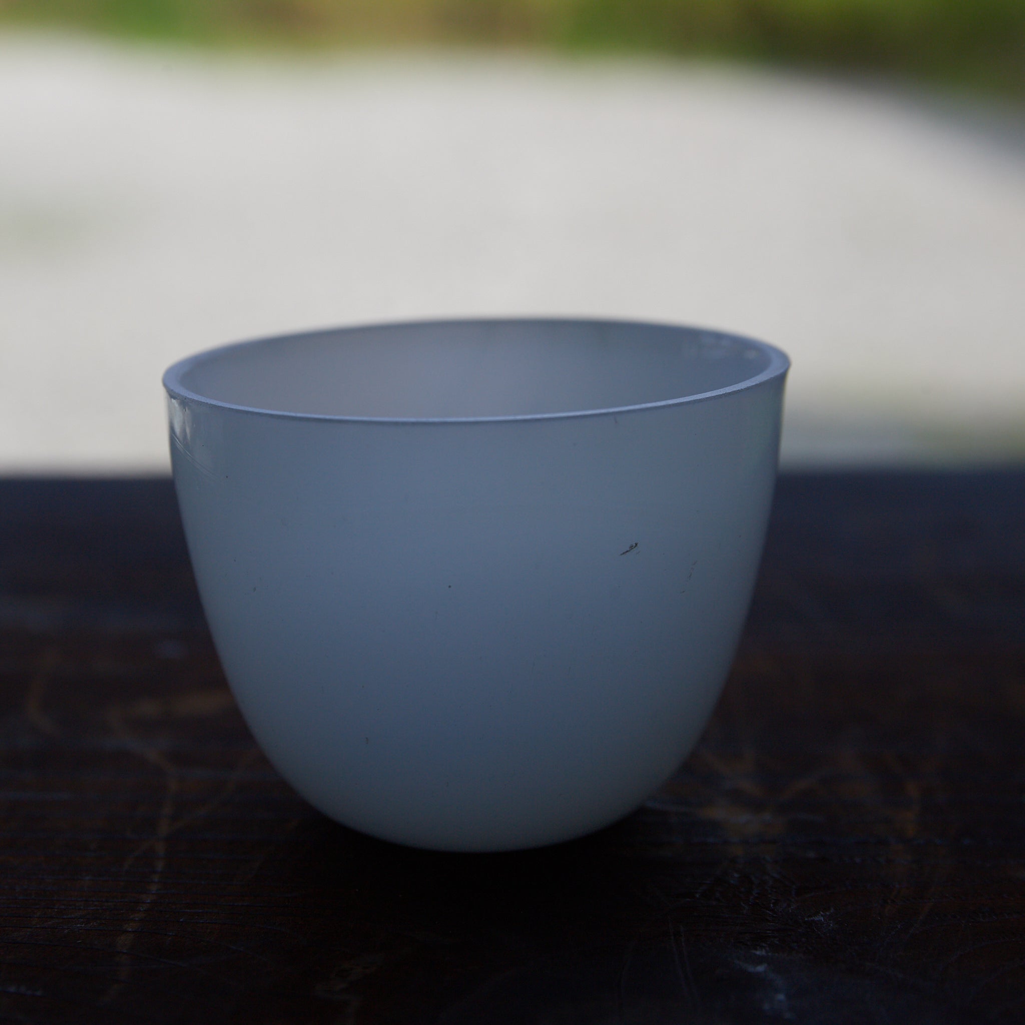 MILCHGLÄSERNER BECHER, Meiji–Taisho-Zeit(1868–1926 n. Chr.)